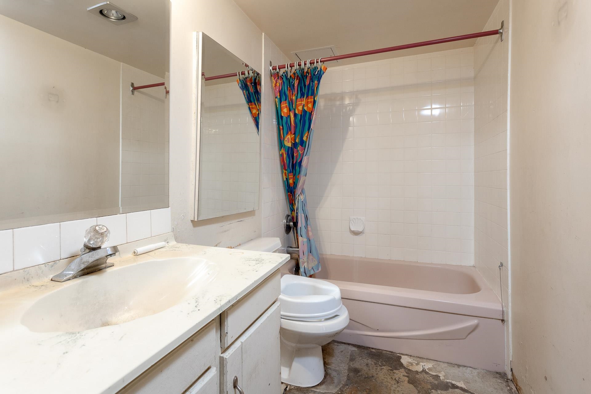 117 9202 HORNE STREET 15