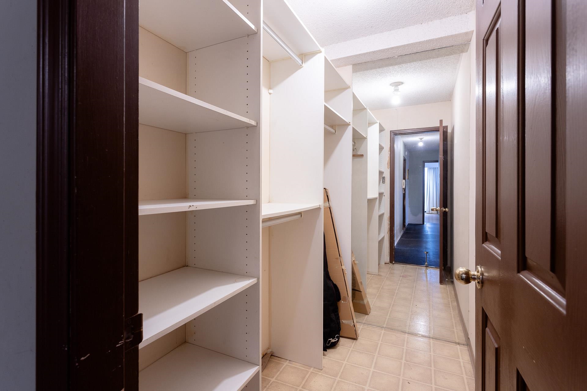 117 9202 HORNE STREET 16