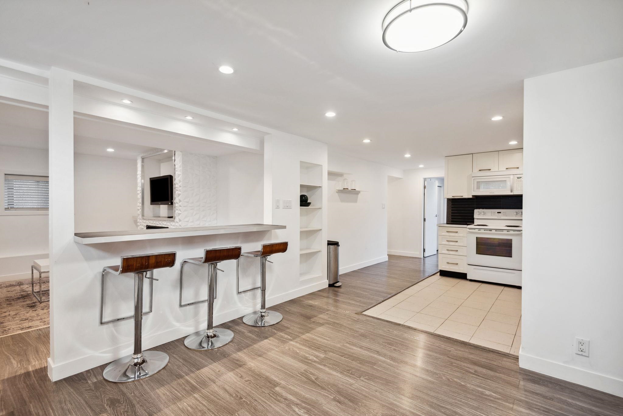 20 SEA AVENUE 19