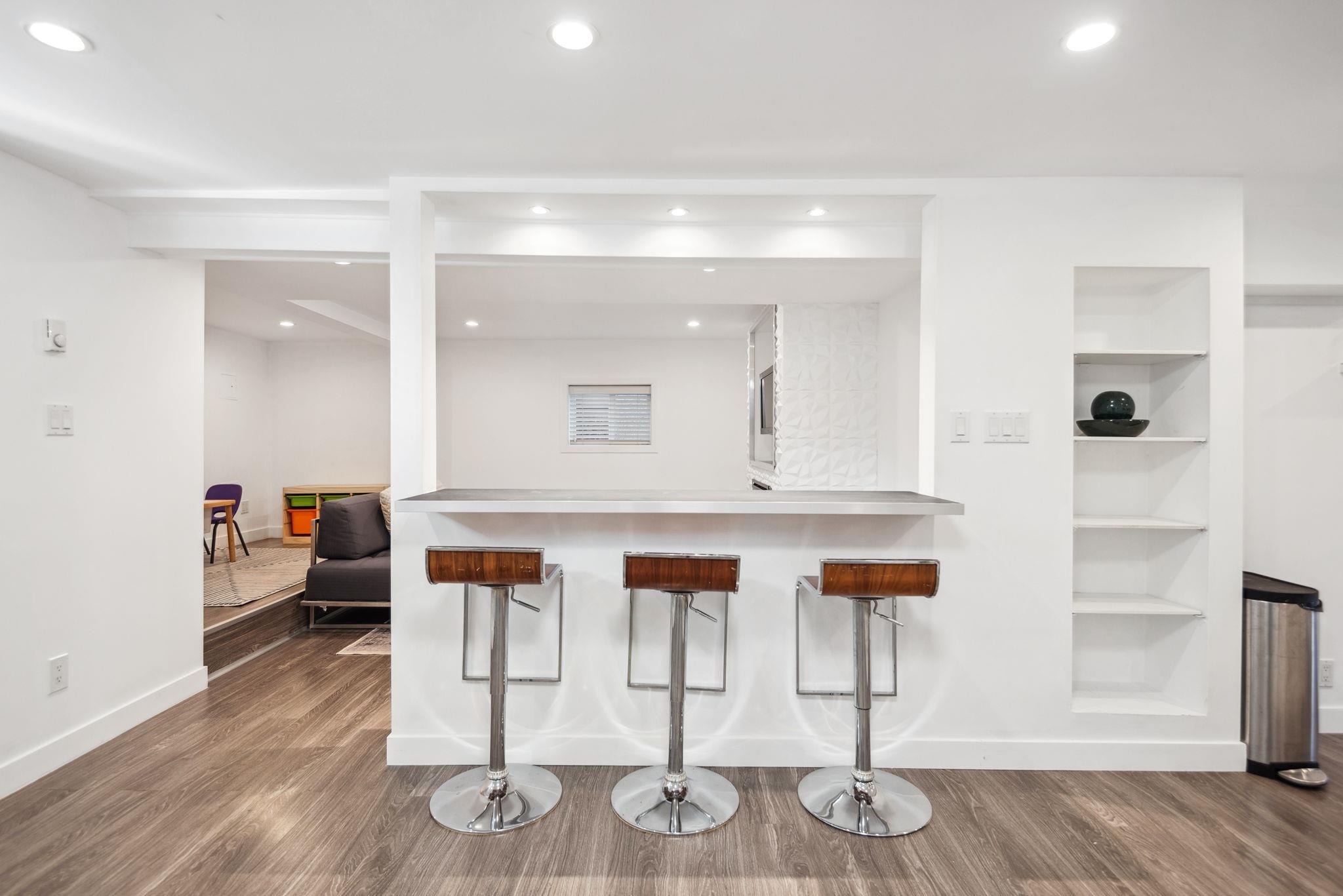 20 SEA AVENUE 20