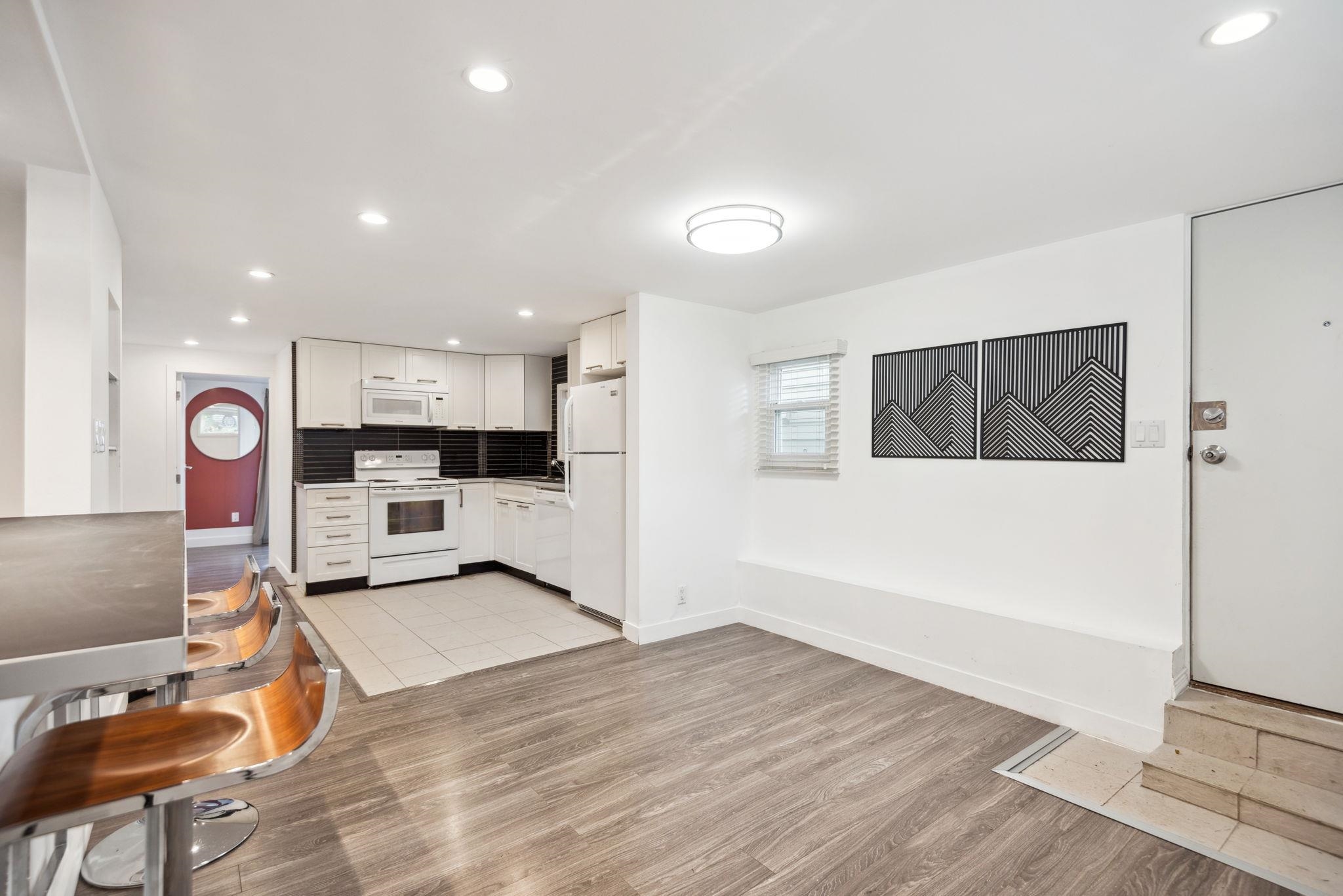 20 SEA AVENUE 23