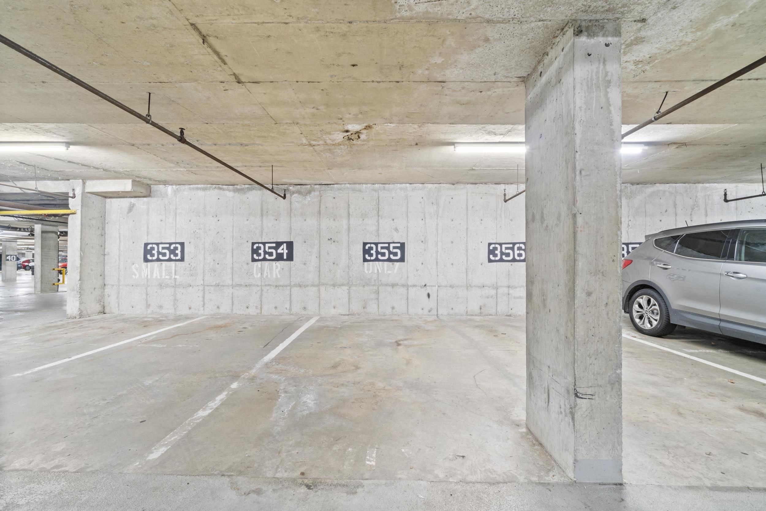1805 4353 HALIFAX STREET 20