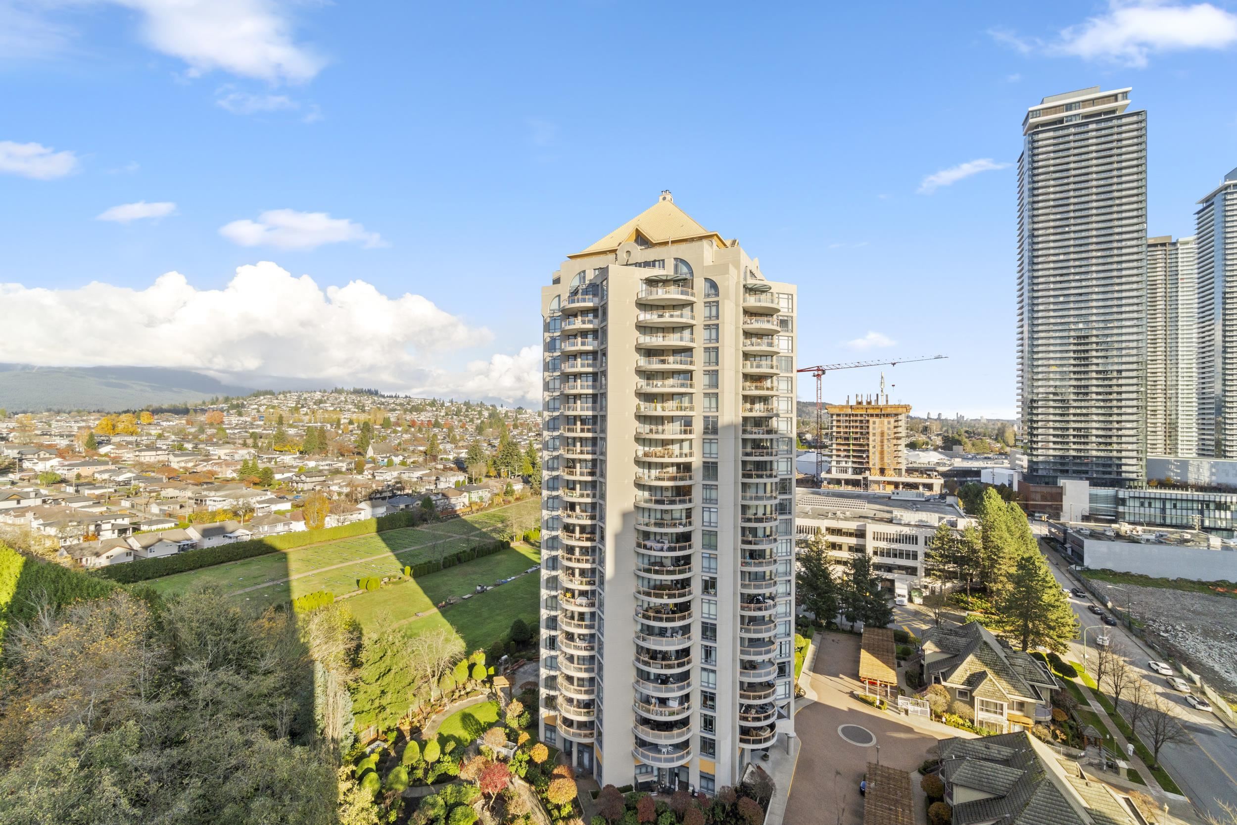 1805 4353 HALIFAX STREET 23
