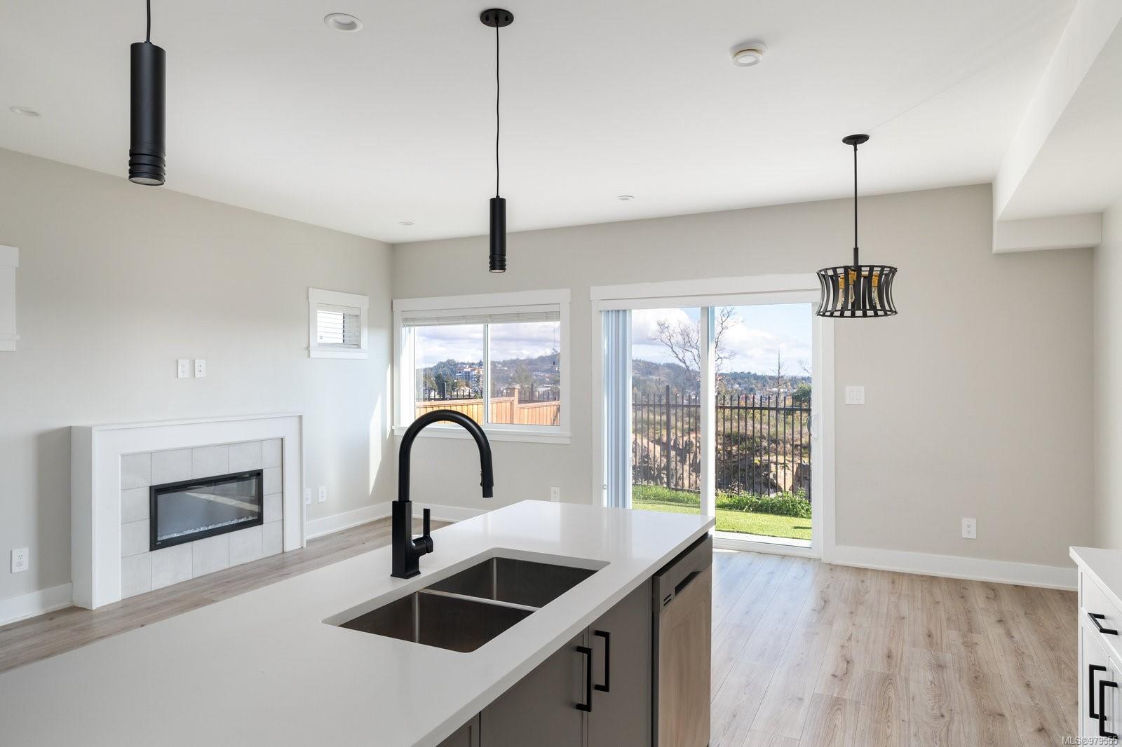 1143 Moonstone Loop Langford 6