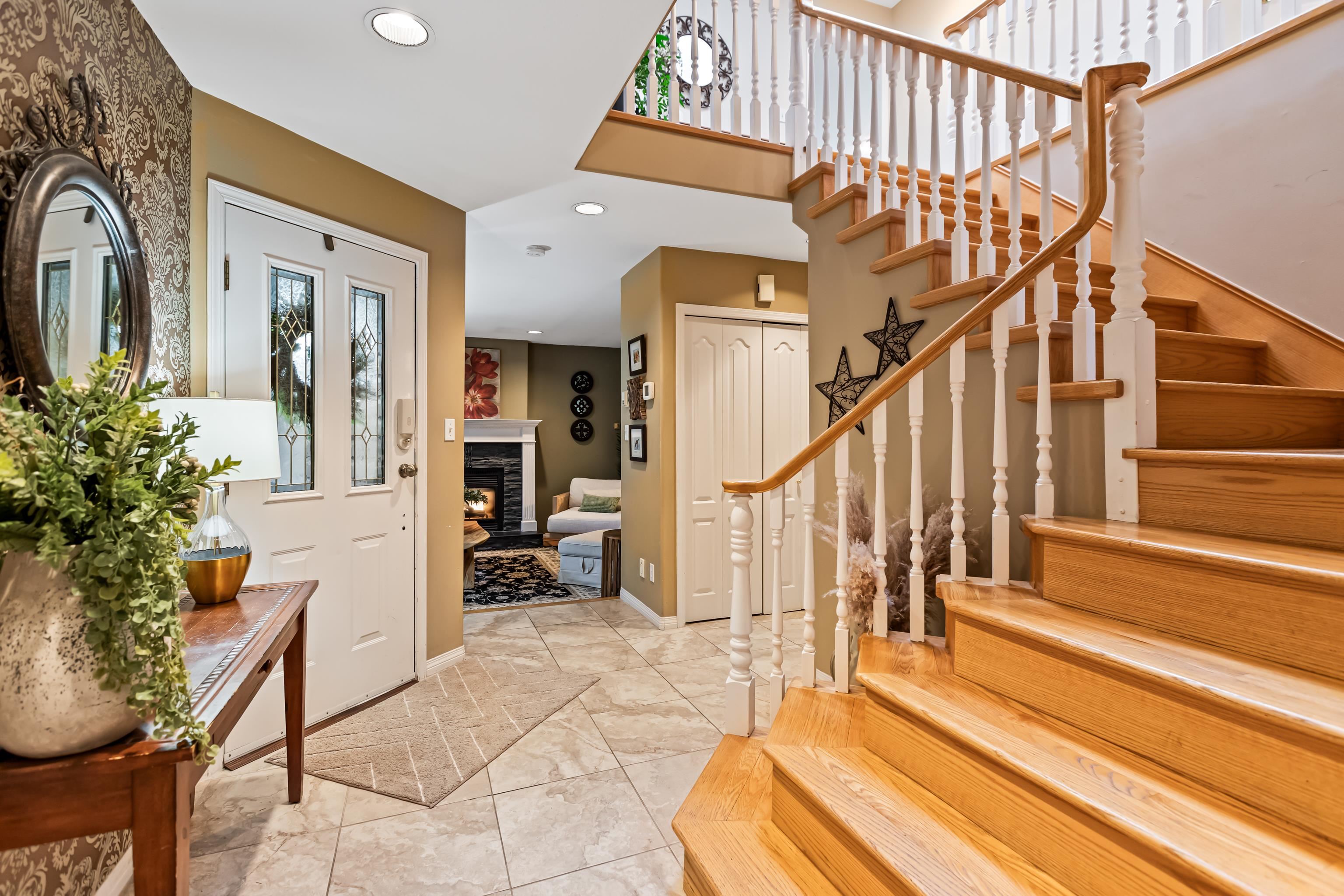 4 FOXWOOD COURT 2