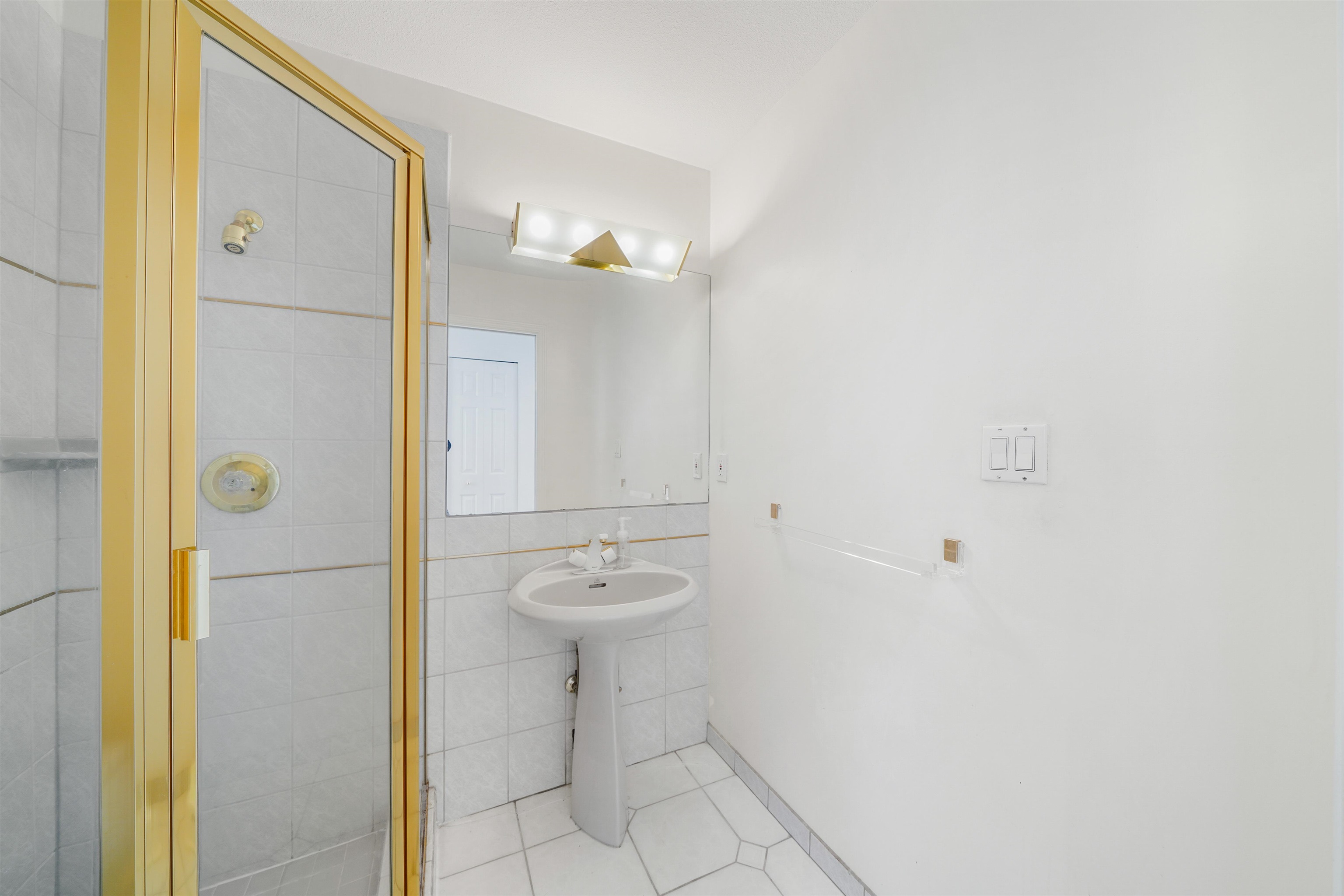76 TIMBERCREST DRIVE 14