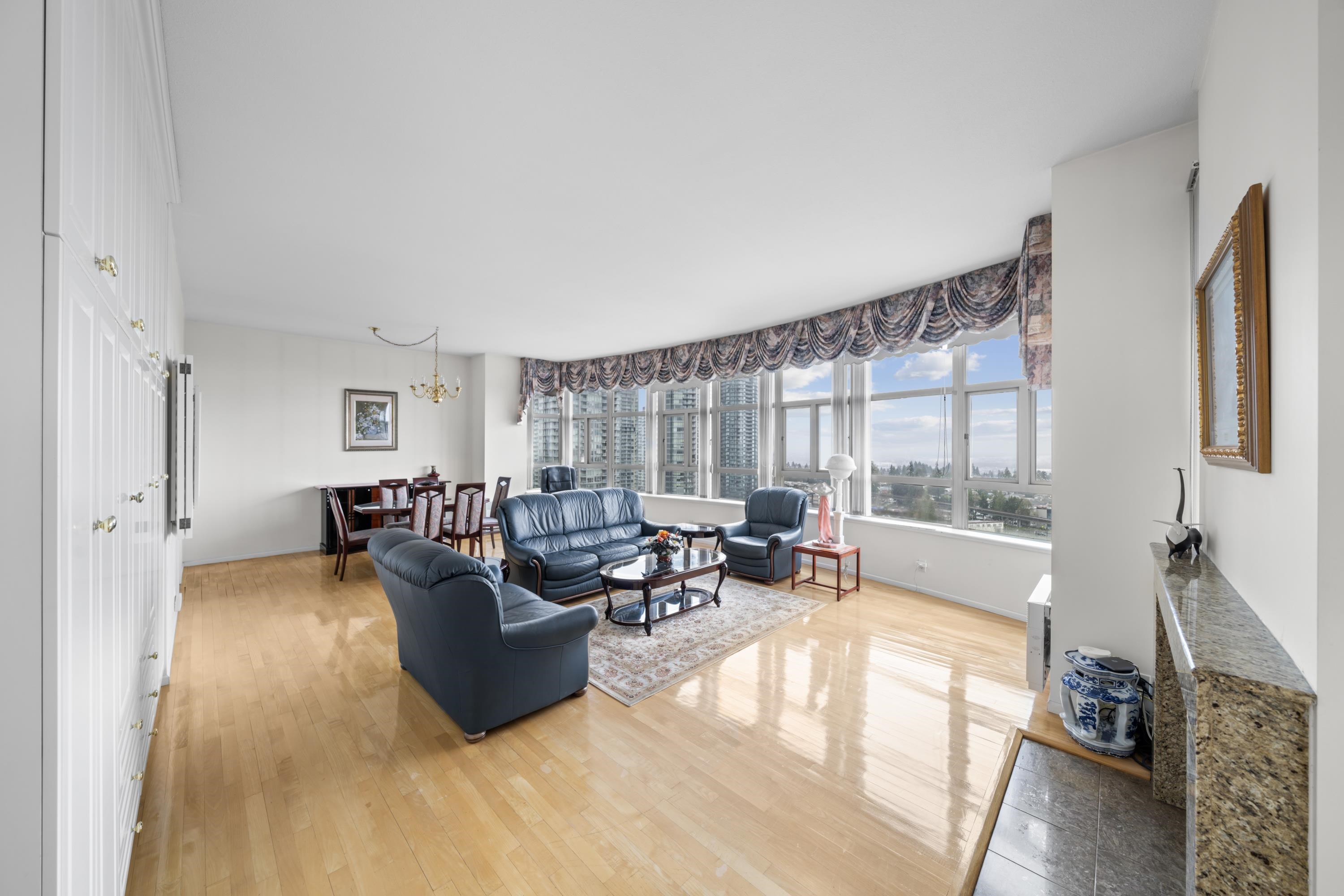 1603 4830 BENNETT STREET 3
