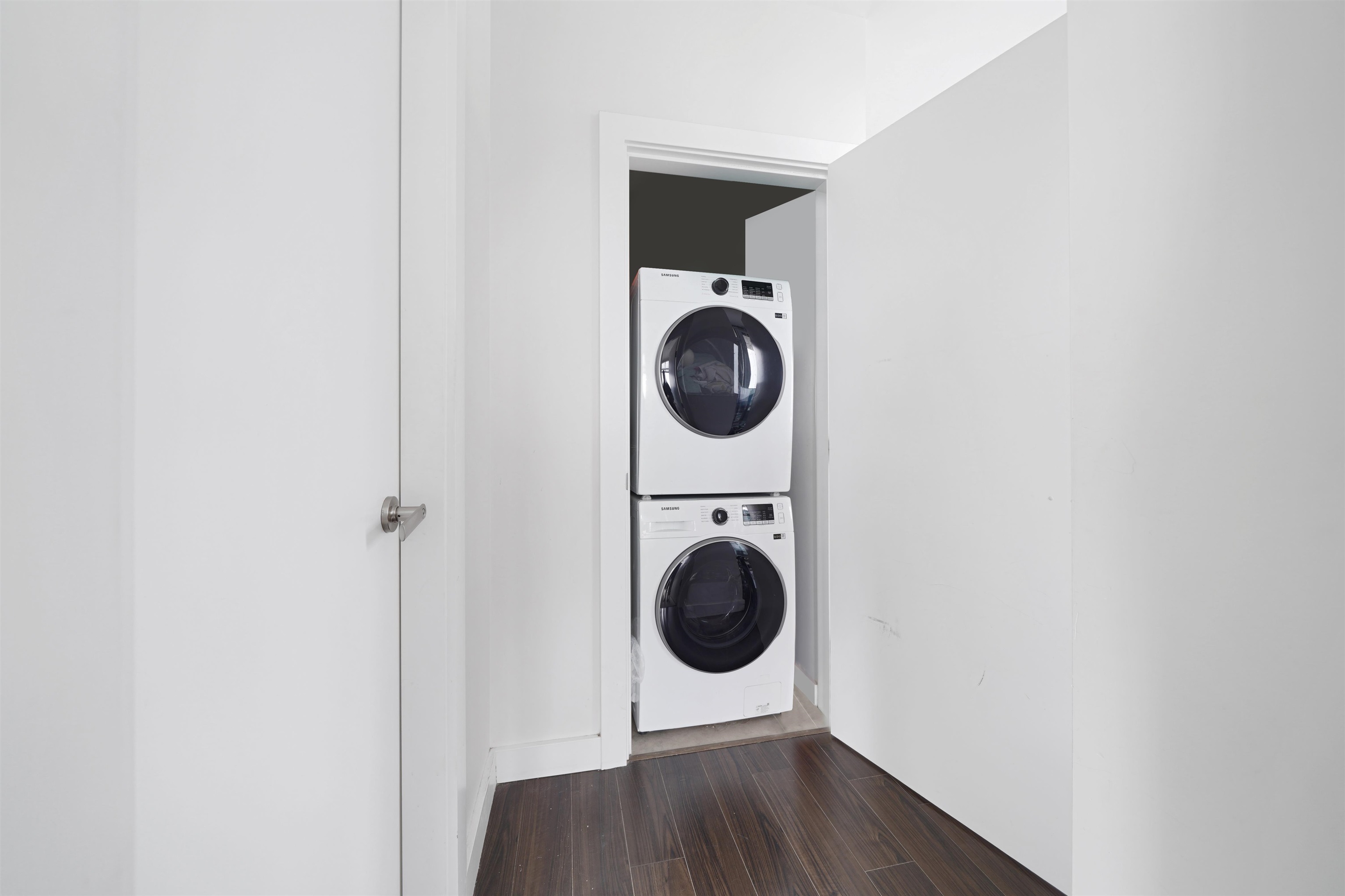 3303 2955 ATLANTIC AVENUE 14