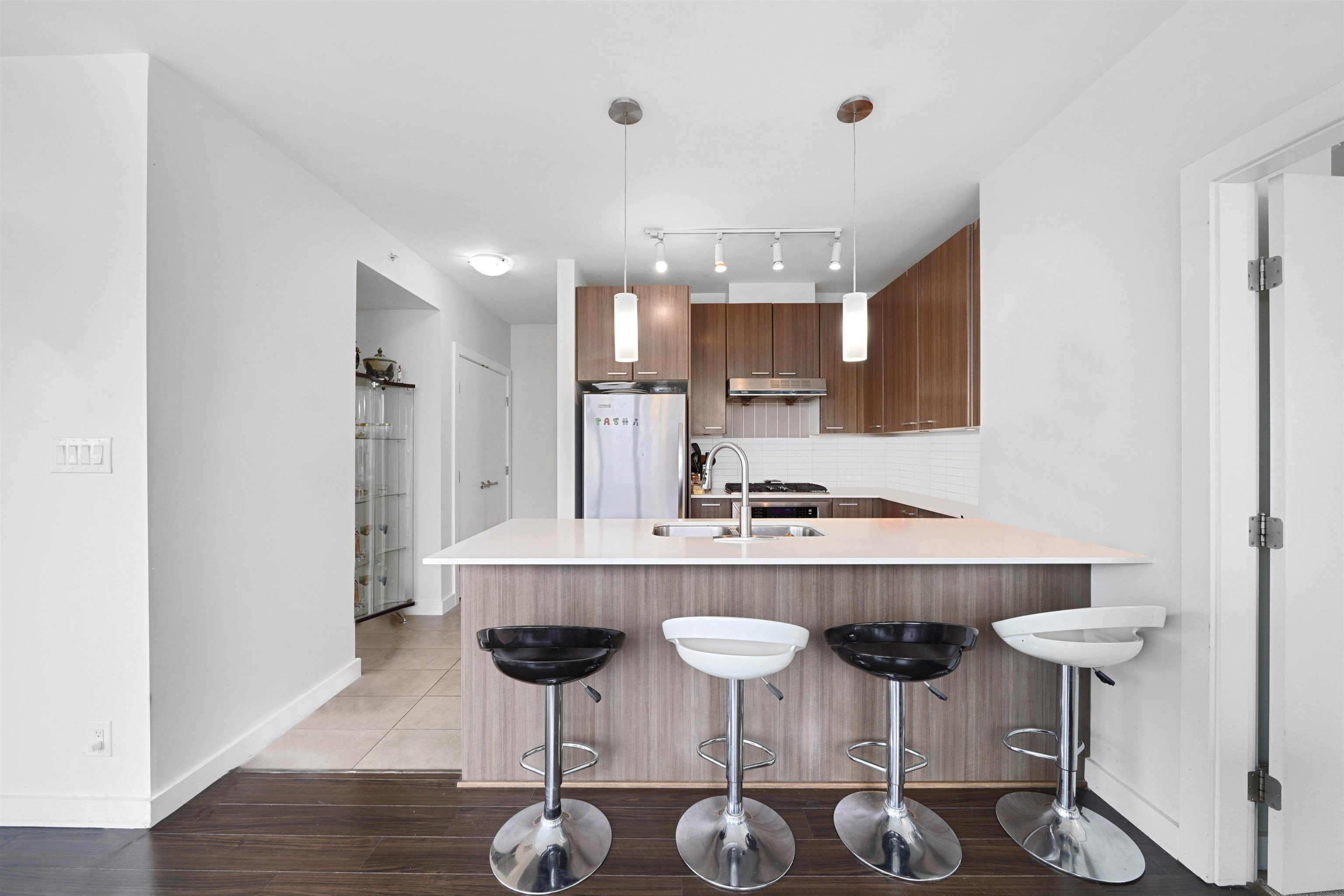 3303 2955 ATLANTIC AVENUE 6