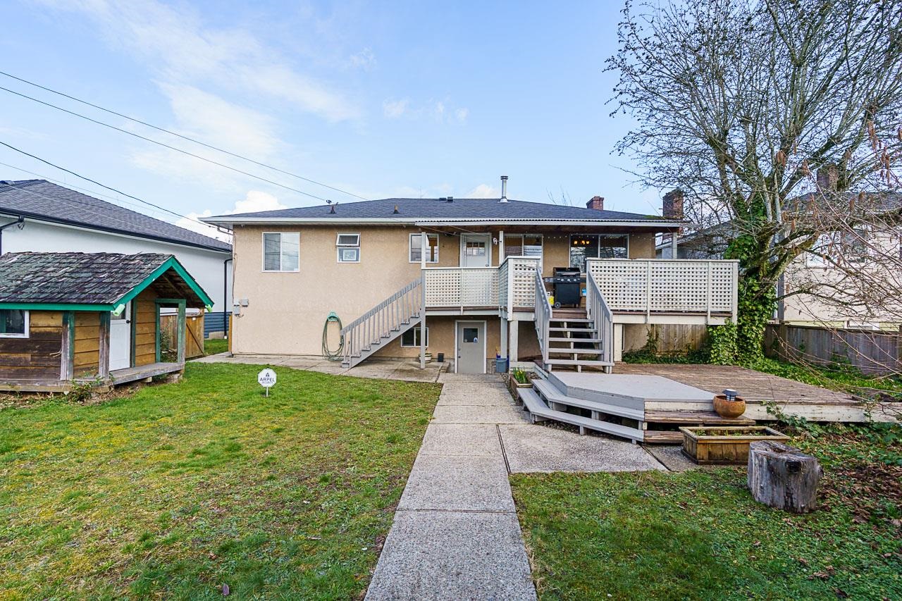 4720 SOUTHLAWN DRIVE 39