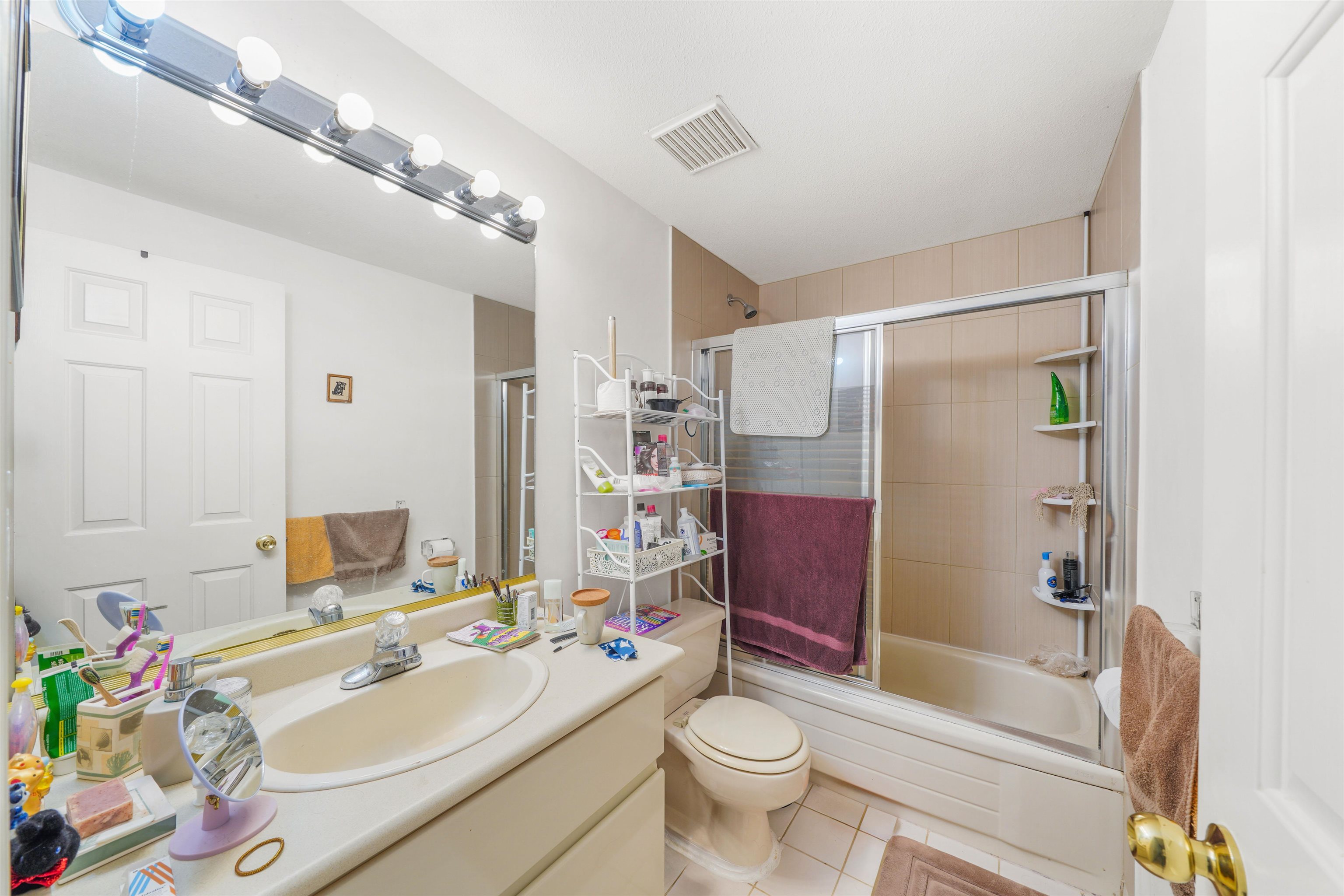 76 TIMBERCREST DRIVE 32