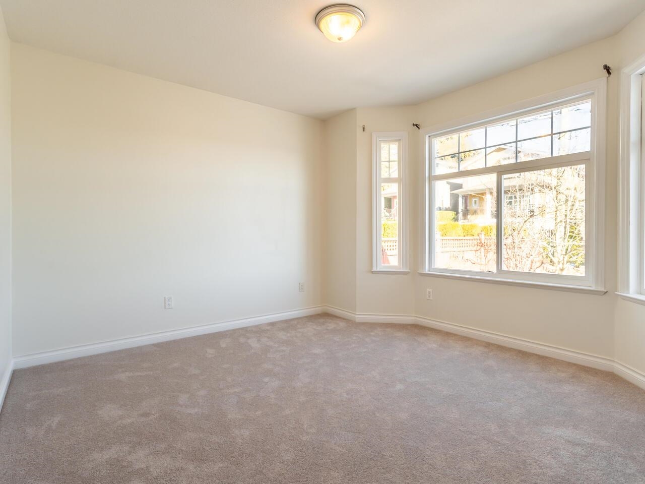 322 MILLVIEW STREET 6