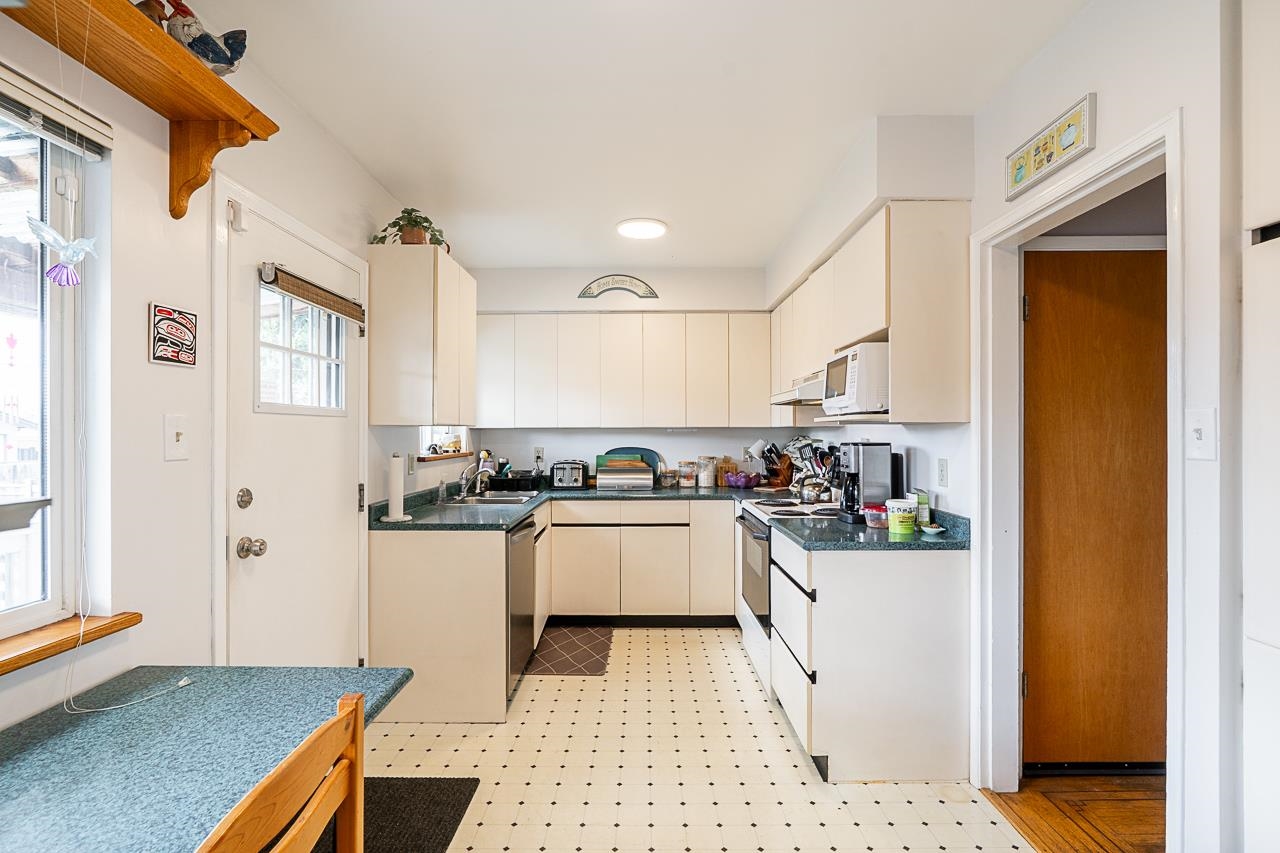 4720 SOUTHLAWN DRIVE 15