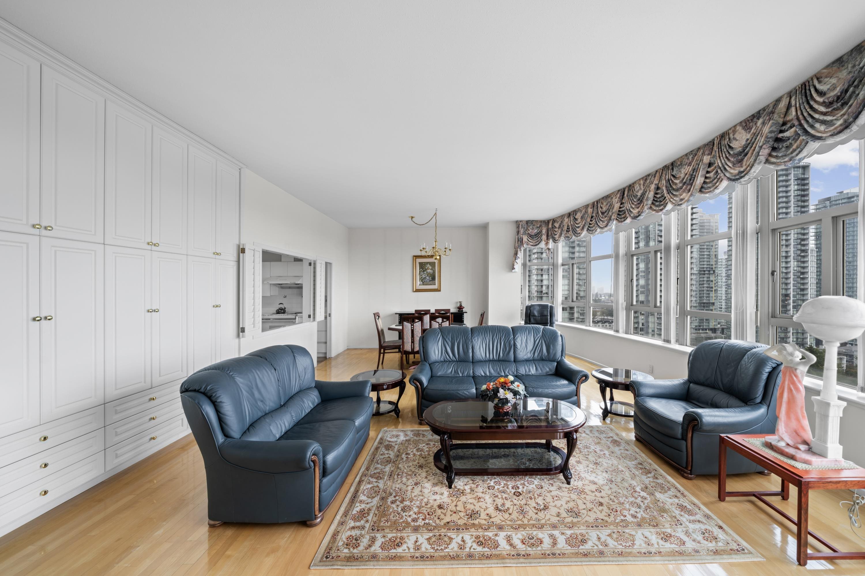 1603 4830 BENNETT STREET 4