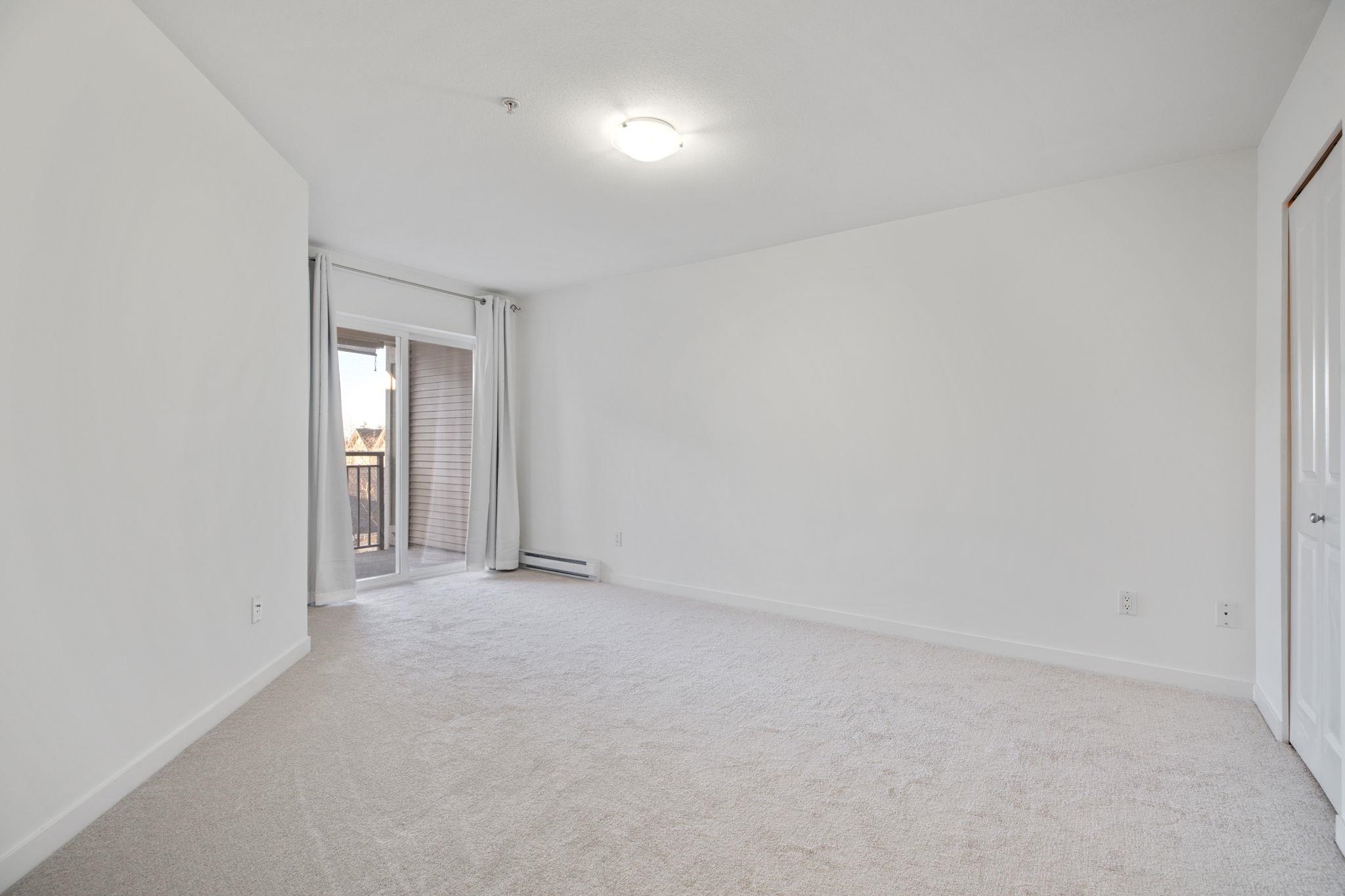 401 7089 MONT ROYAL SQUARE 9