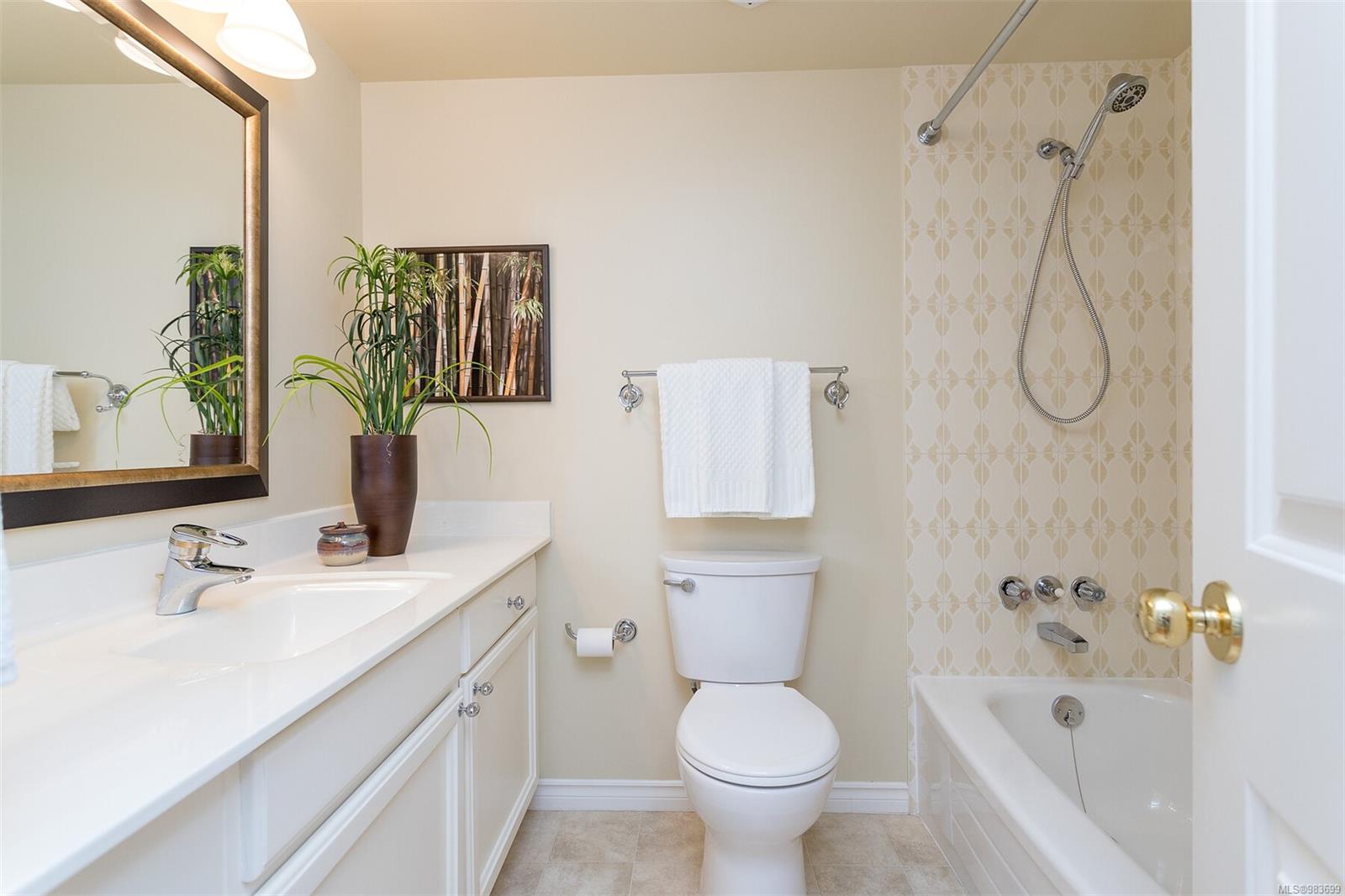 225 Belleville Street #415 Victoria 17