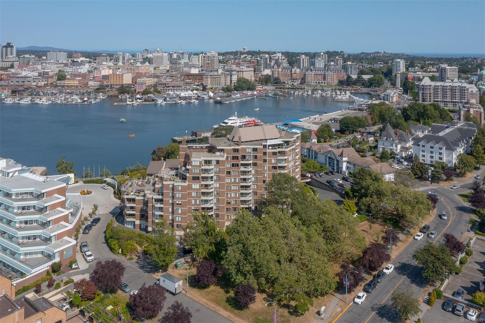 225 Belleville Street #415 Victoria