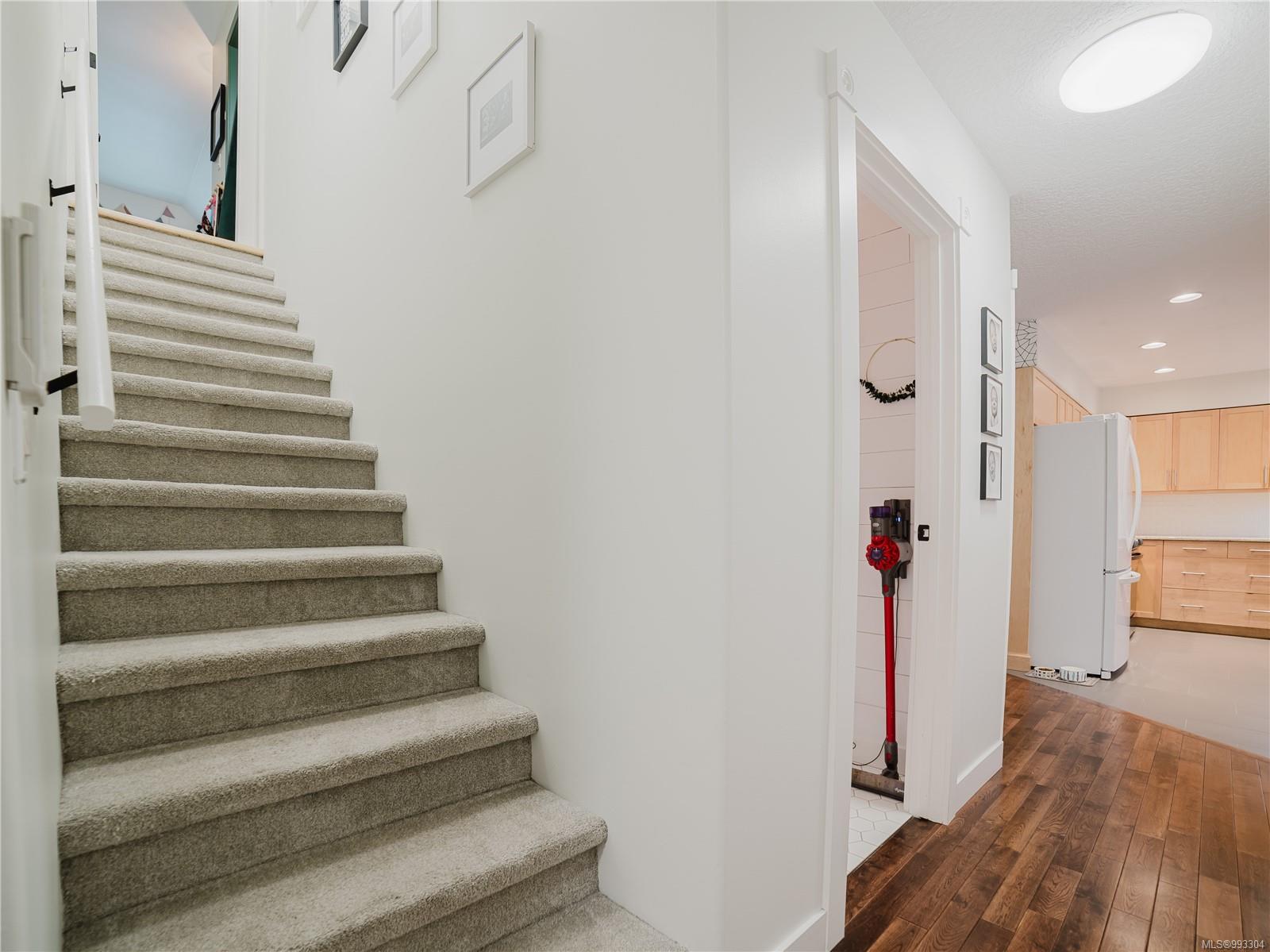 3580 Holland Avenue Cobble Hill 21