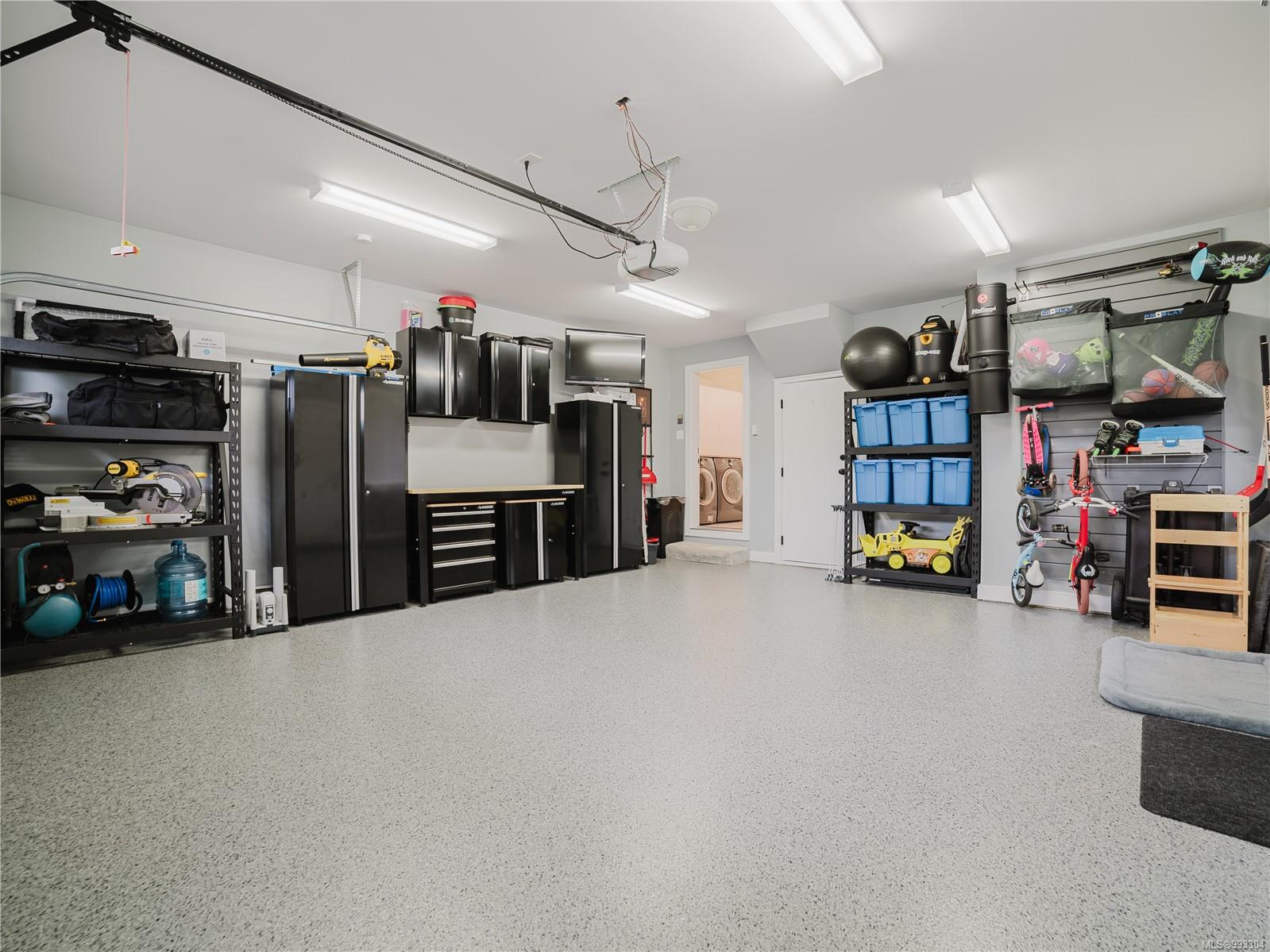 3580 Holland Avenue Cobble Hill 27