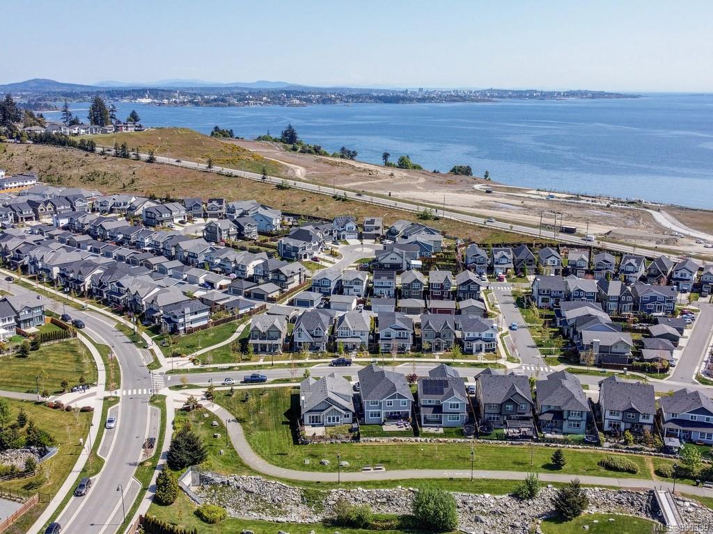 3462 Dunlin Street Colwood 27