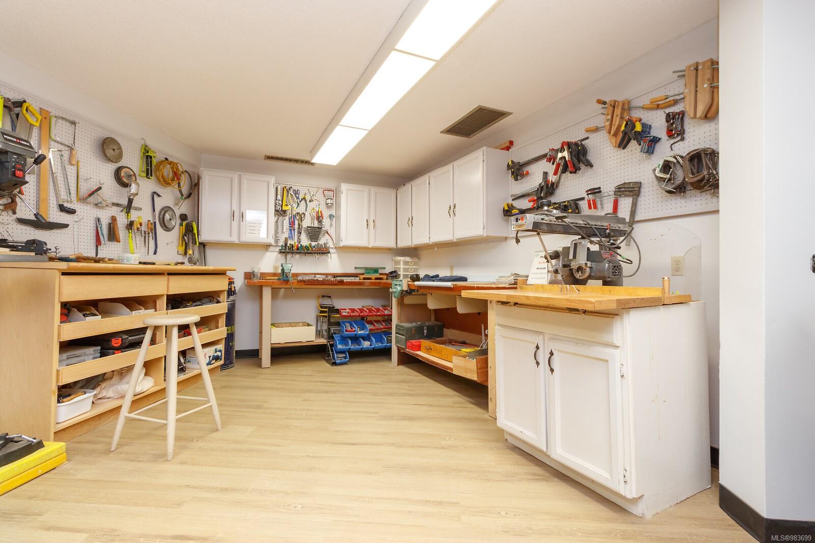225 Belleville Street #415 Victoria 28
