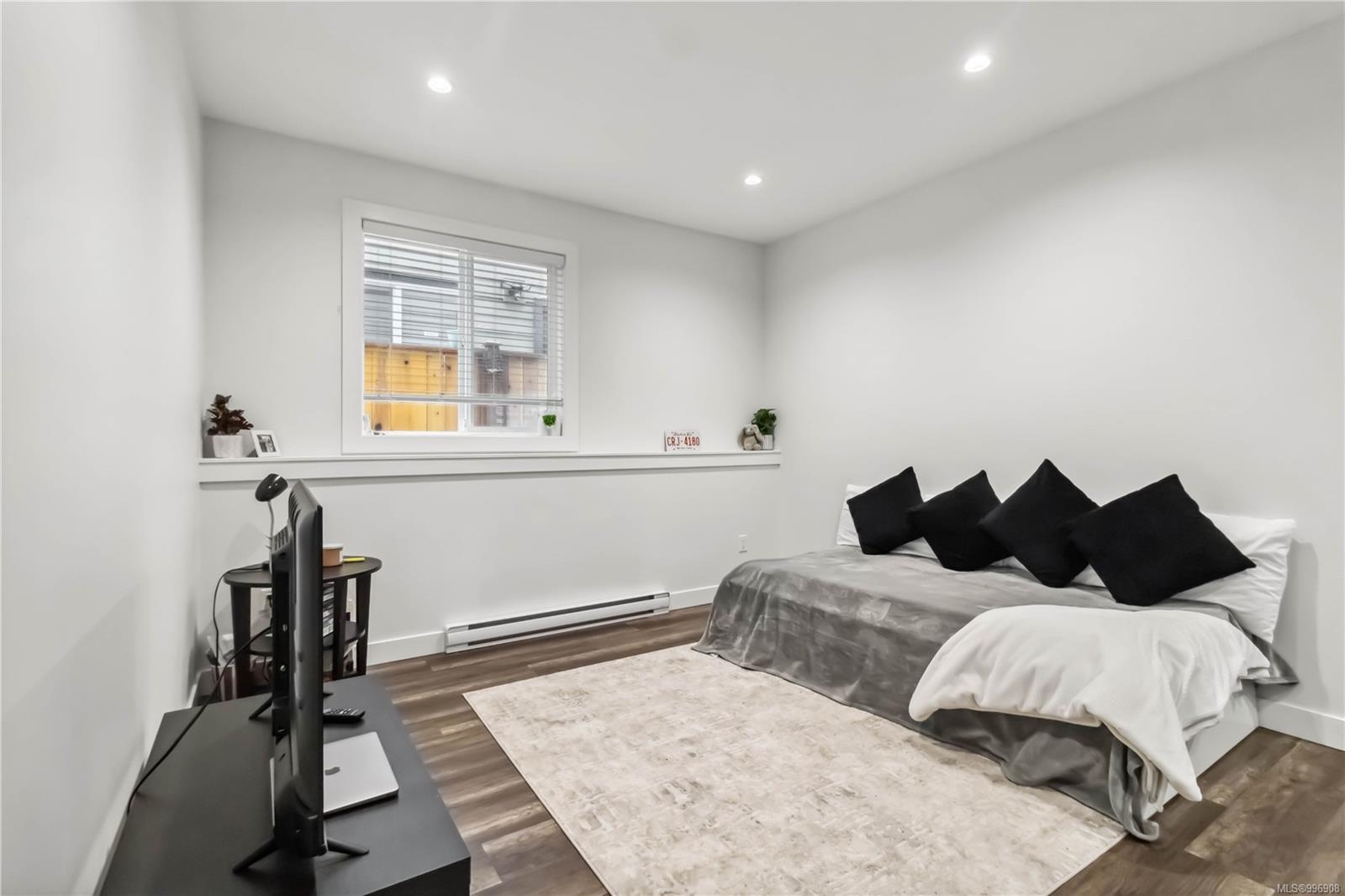 3329 Sanderling Way Langford 30