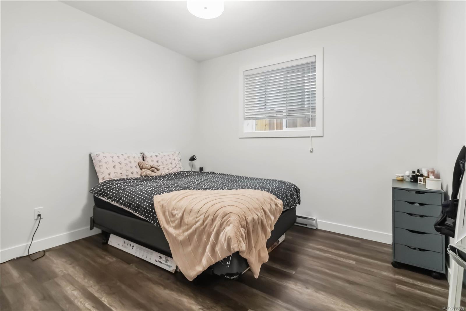 3329 Sanderling Way Langford 33