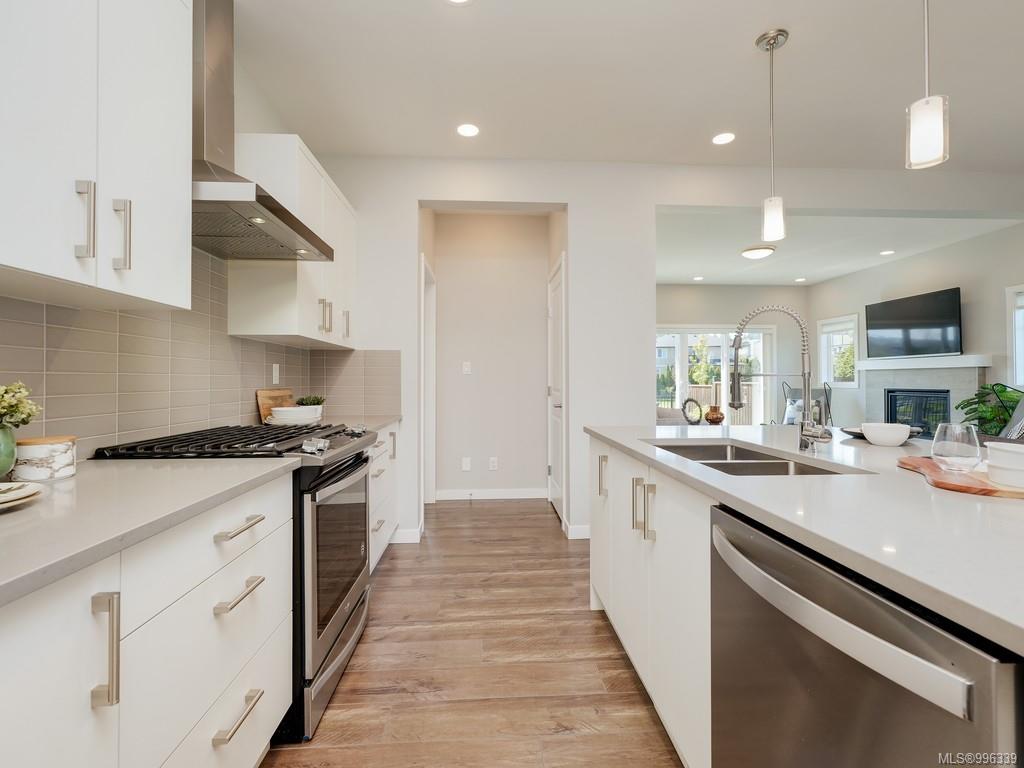 3462 Dunlin Street Colwood 5