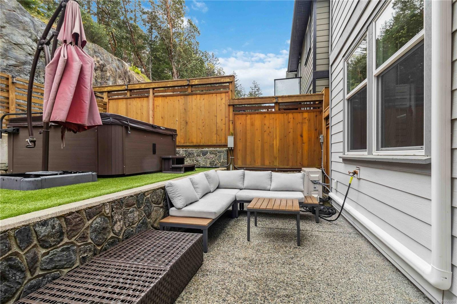 3329 Sanderling Way Langford 40