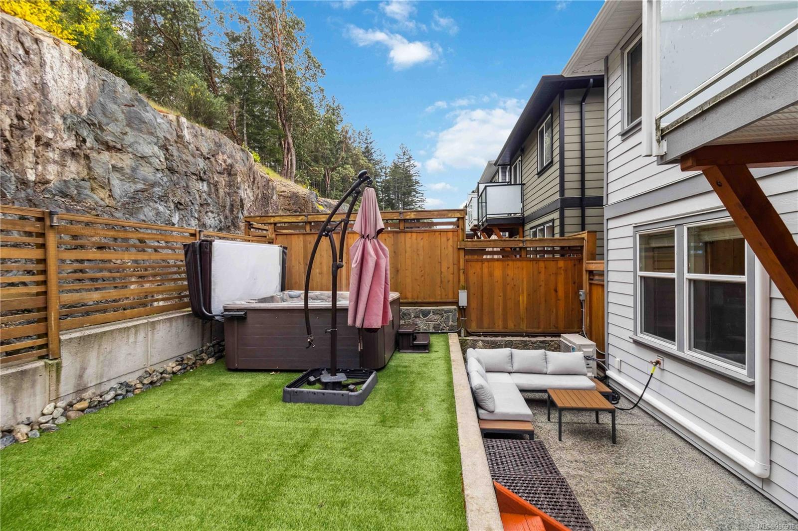 3329 Sanderling Way Langford 43