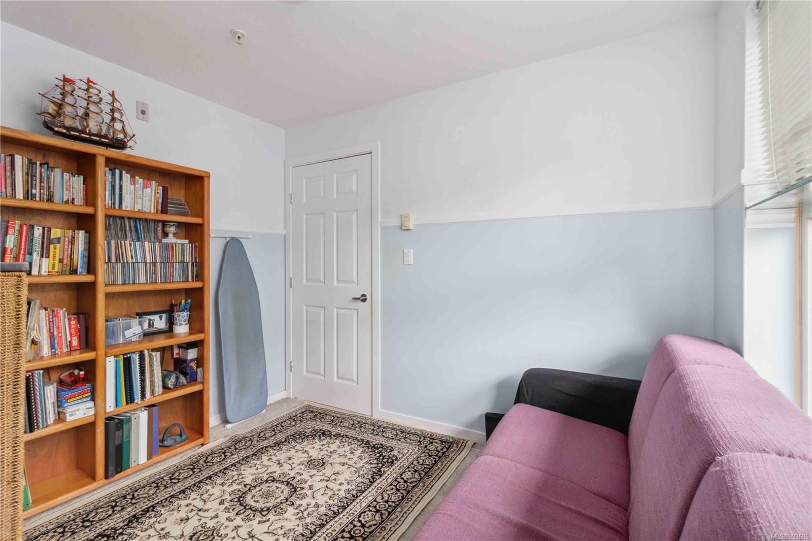 2940 Harriet Road #405 Saanich 7