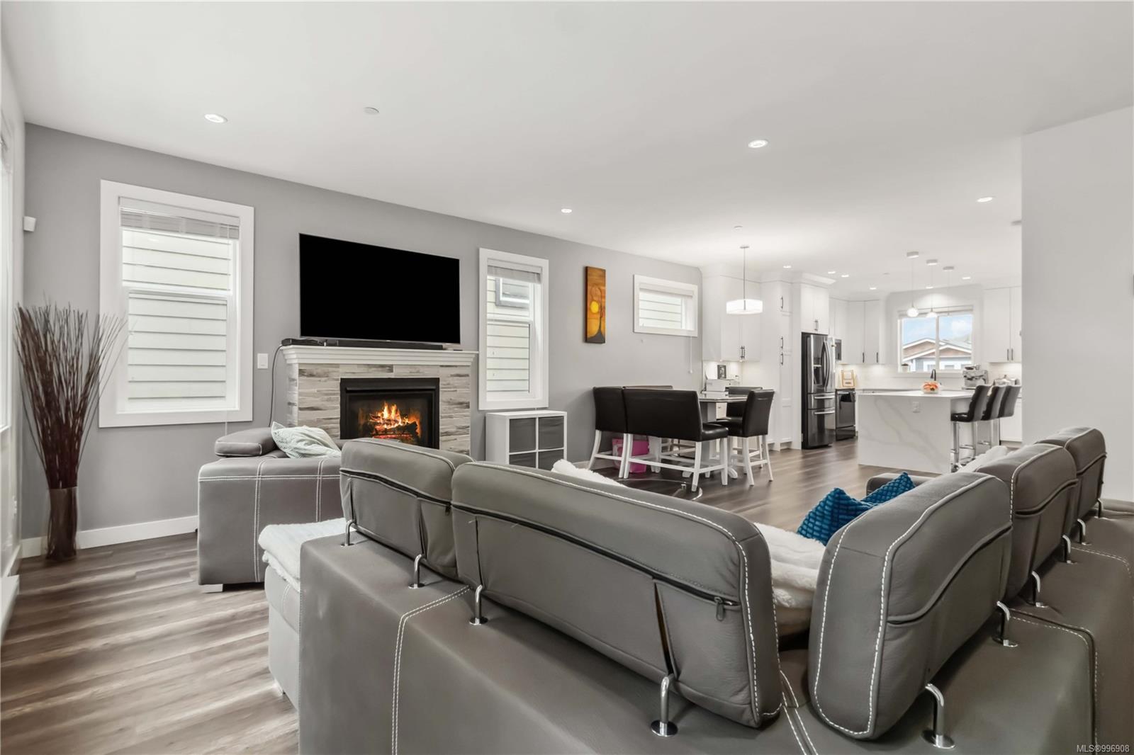 3329 Sanderling Way Langford 7