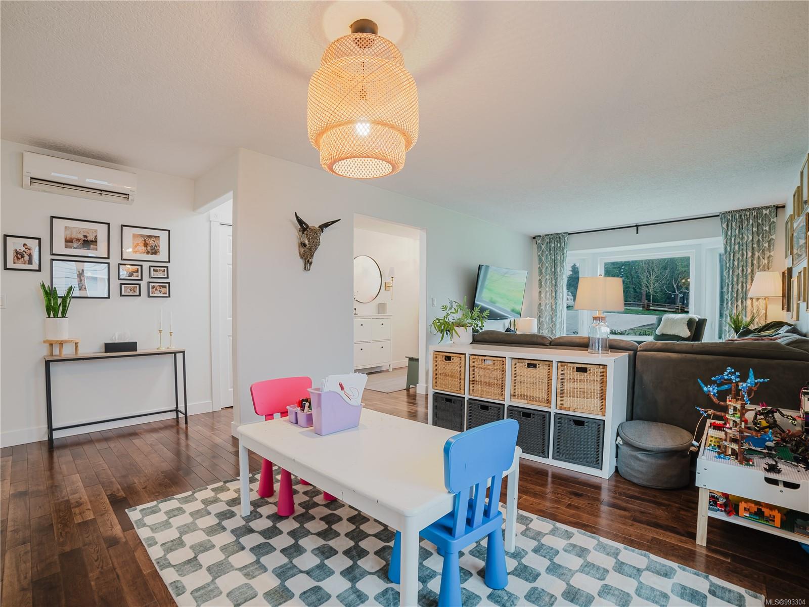 3580 Holland Avenue Cobble Hill 9