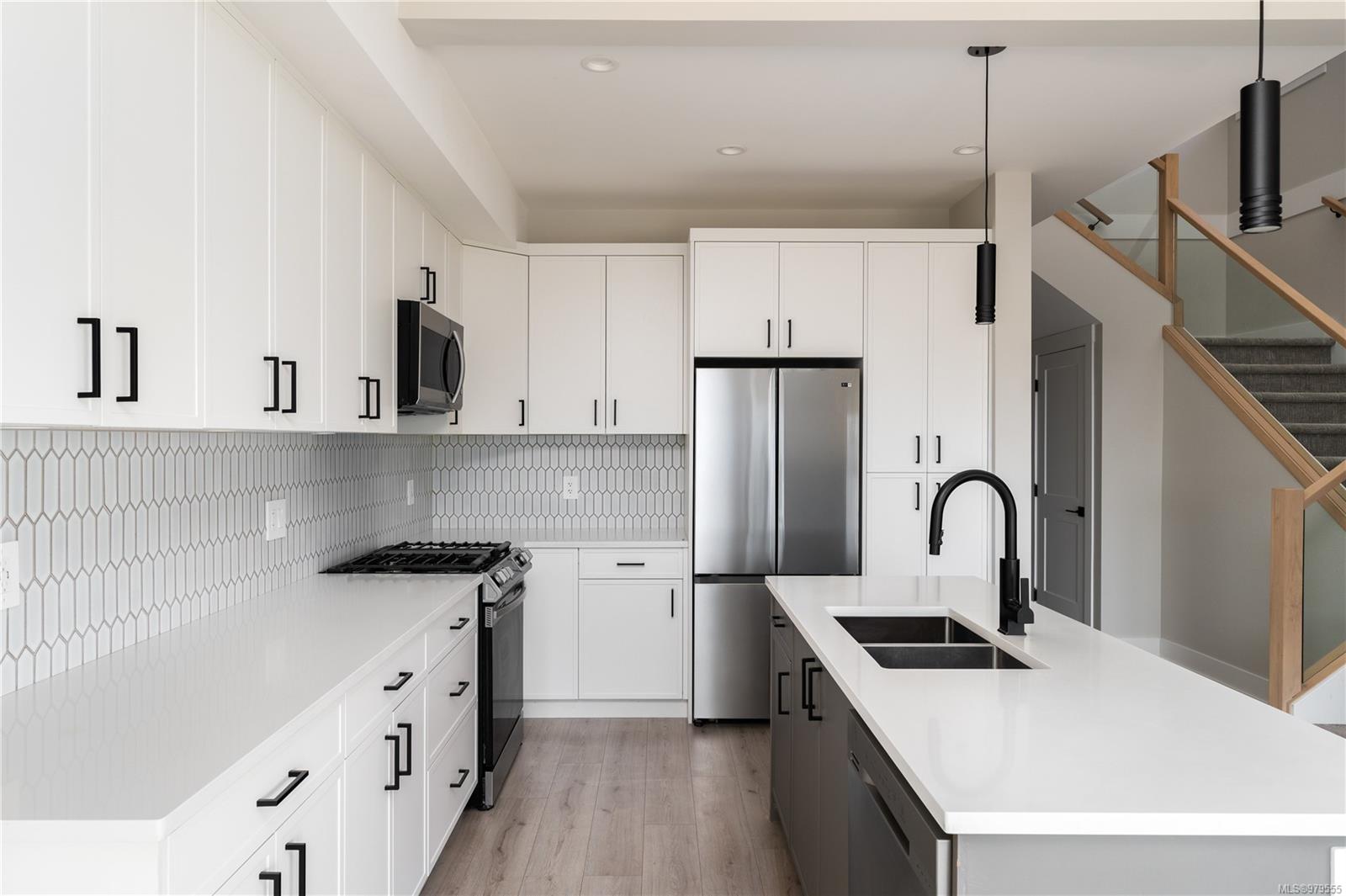 1143 Moonstone Loop Langford 10