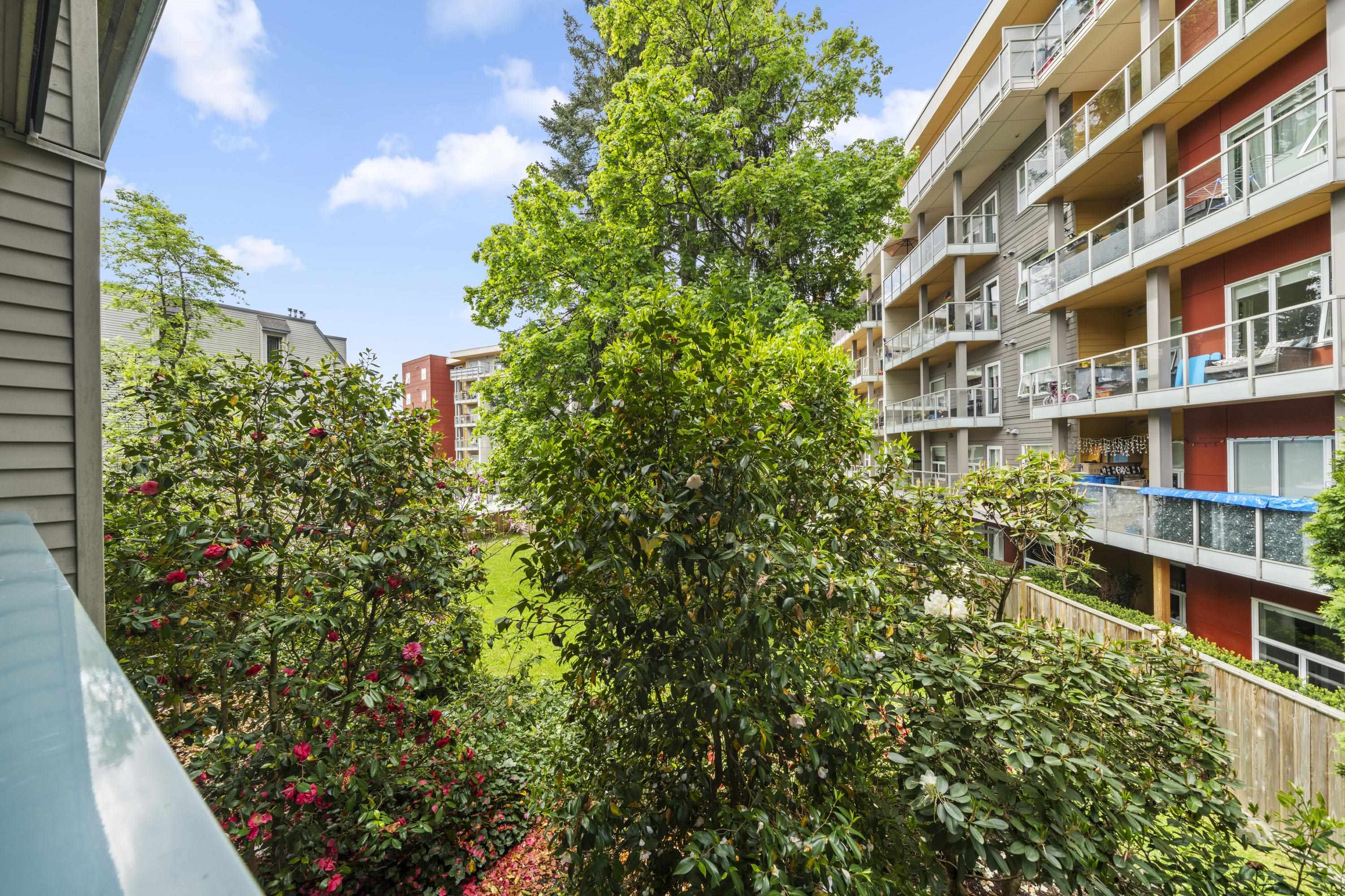 214 2915 GLEN DRIVE 26