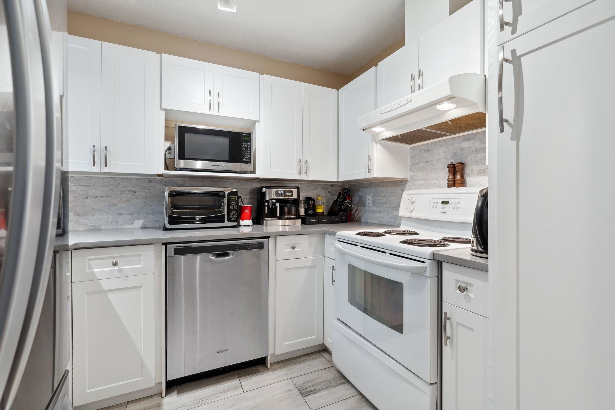 14 1406 BRUNETTE AVENUE 15