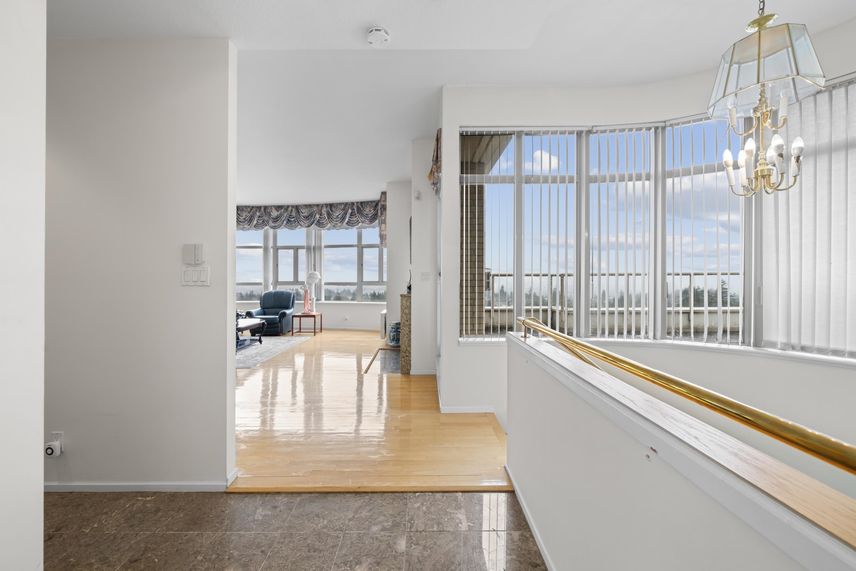 1603 4830 BENNETT STREET 2