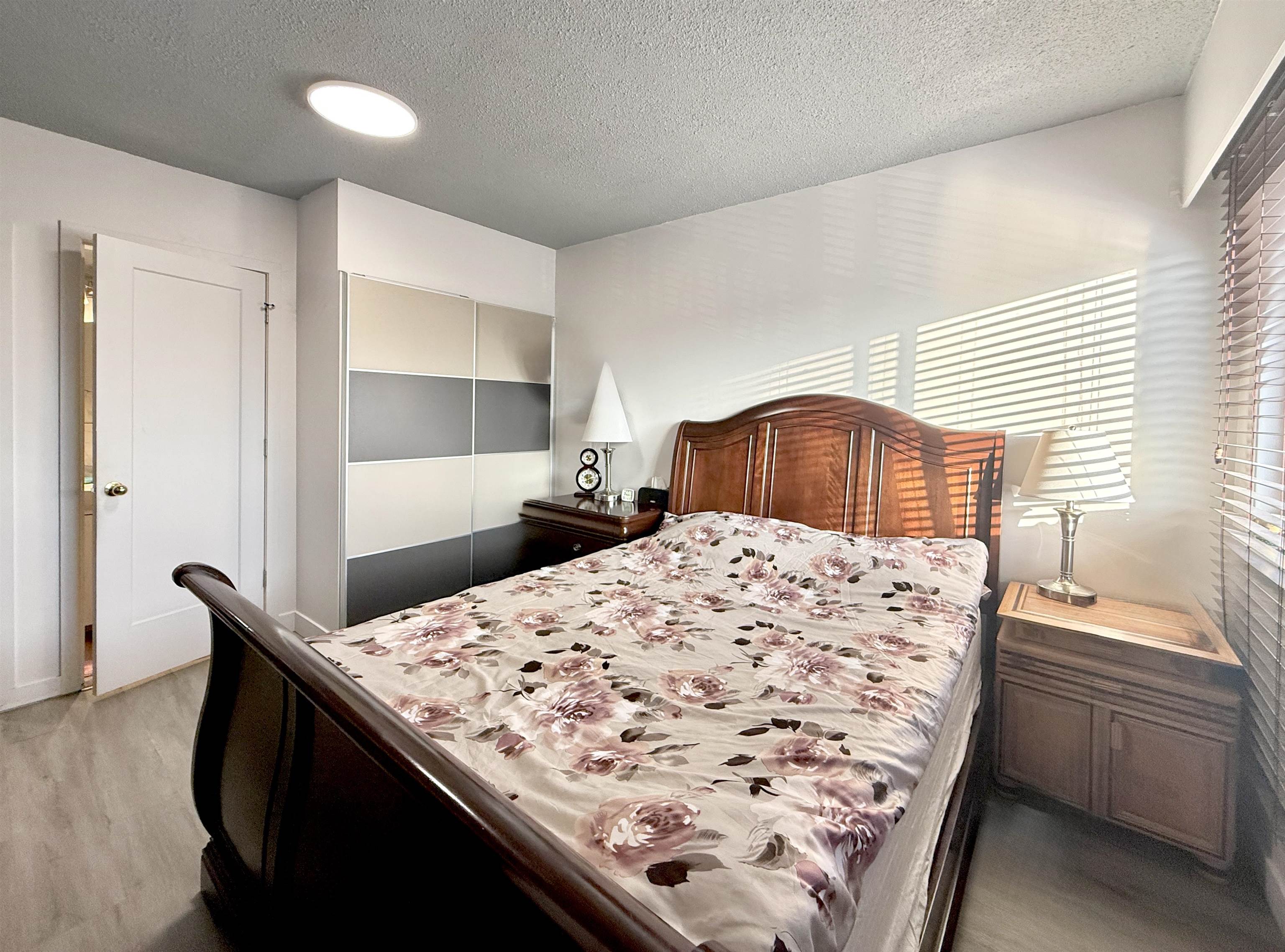 3569 E GEORGIA STREET 9