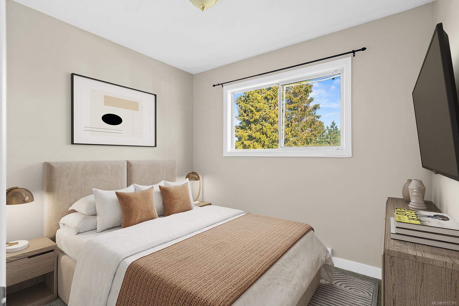 195 Moss Avenue Parksville, BC 15