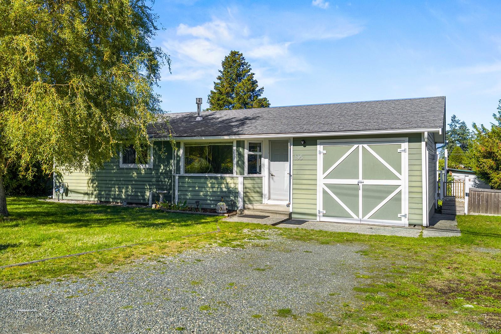 195 Moss Avenue Parksville, BC