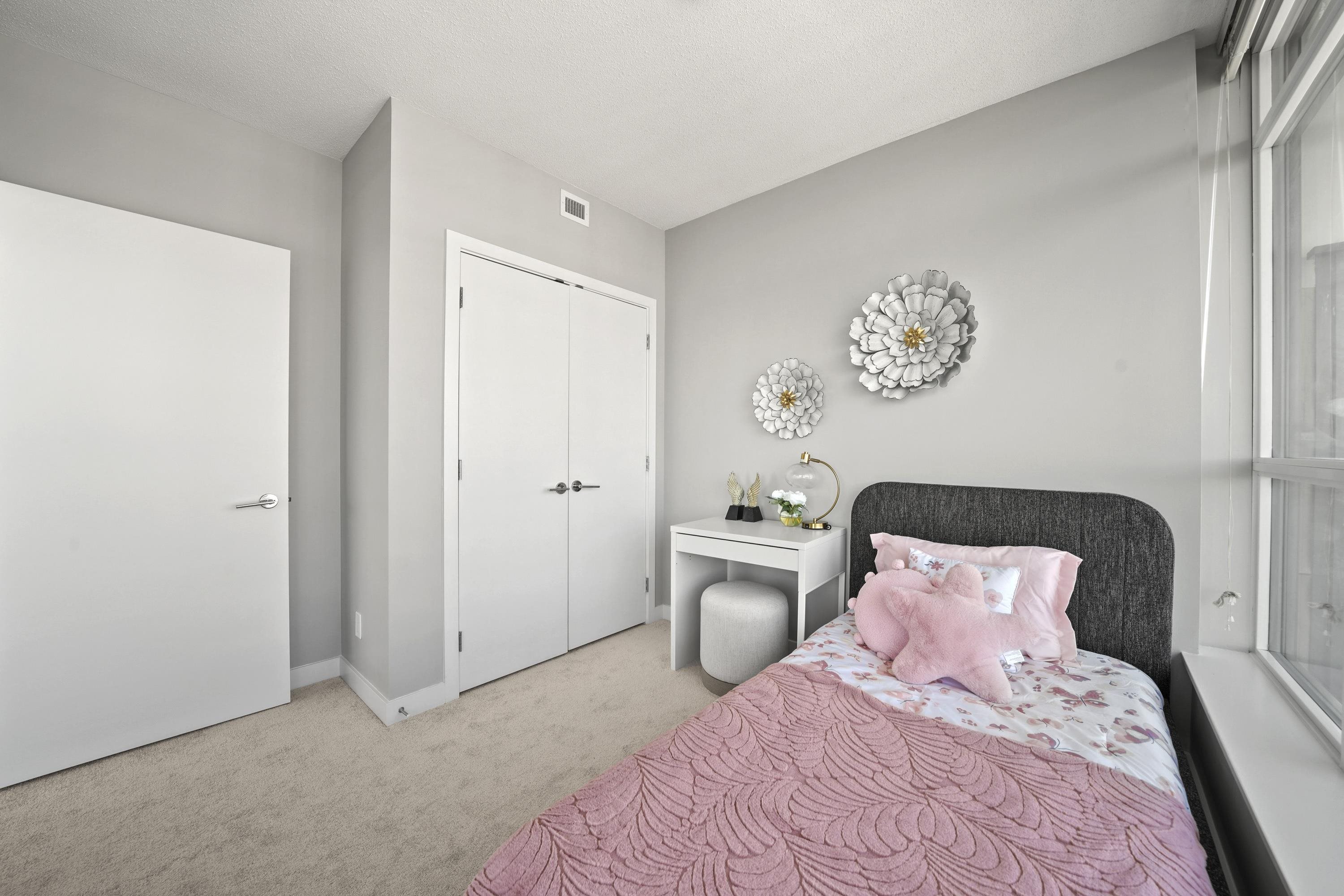 3905 4900 LENNOX LANE 21