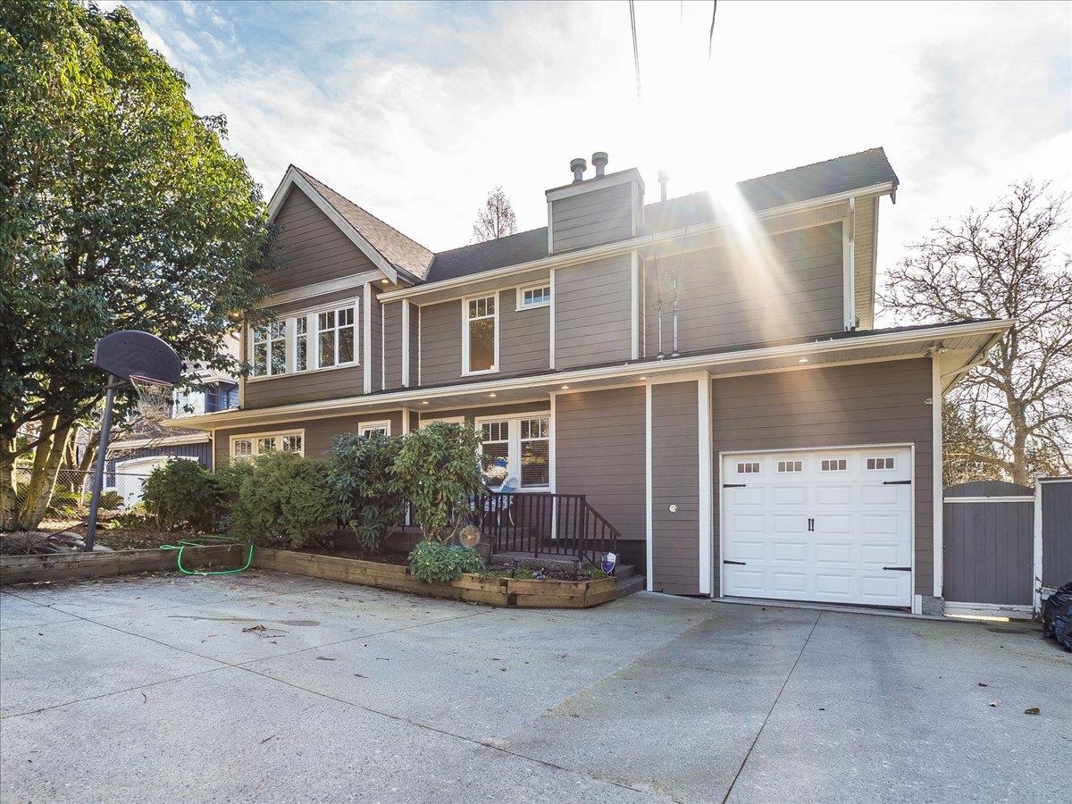 7124 BROADWAY 31