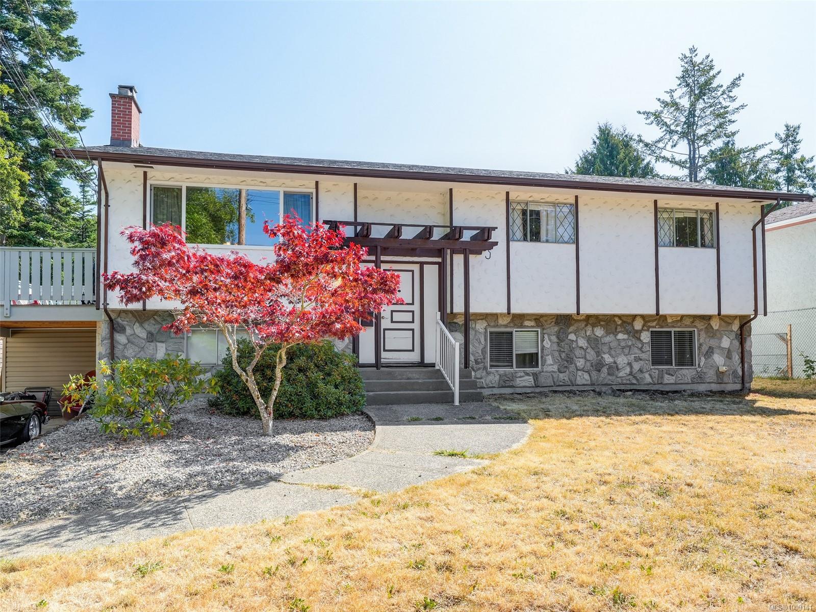 4215 Shelbourne Street Saanich, BC V8N 3E8