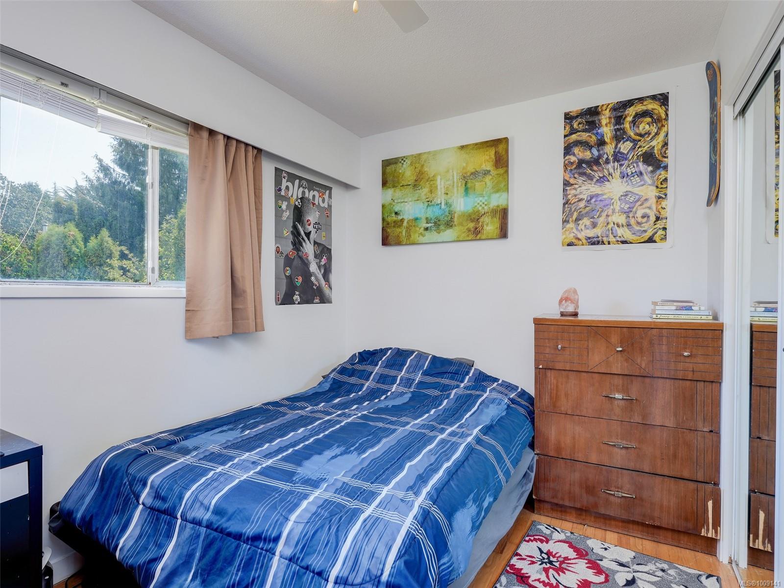 4215 Shelbourne Street Saanich, BC V8N 3E8 15
