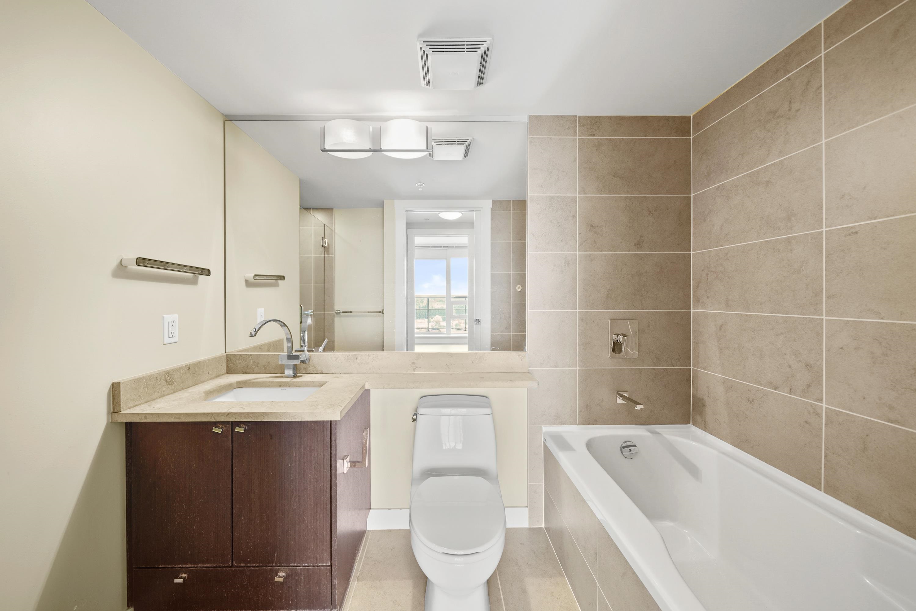 3006 2978 GLEN DRIVE 17
