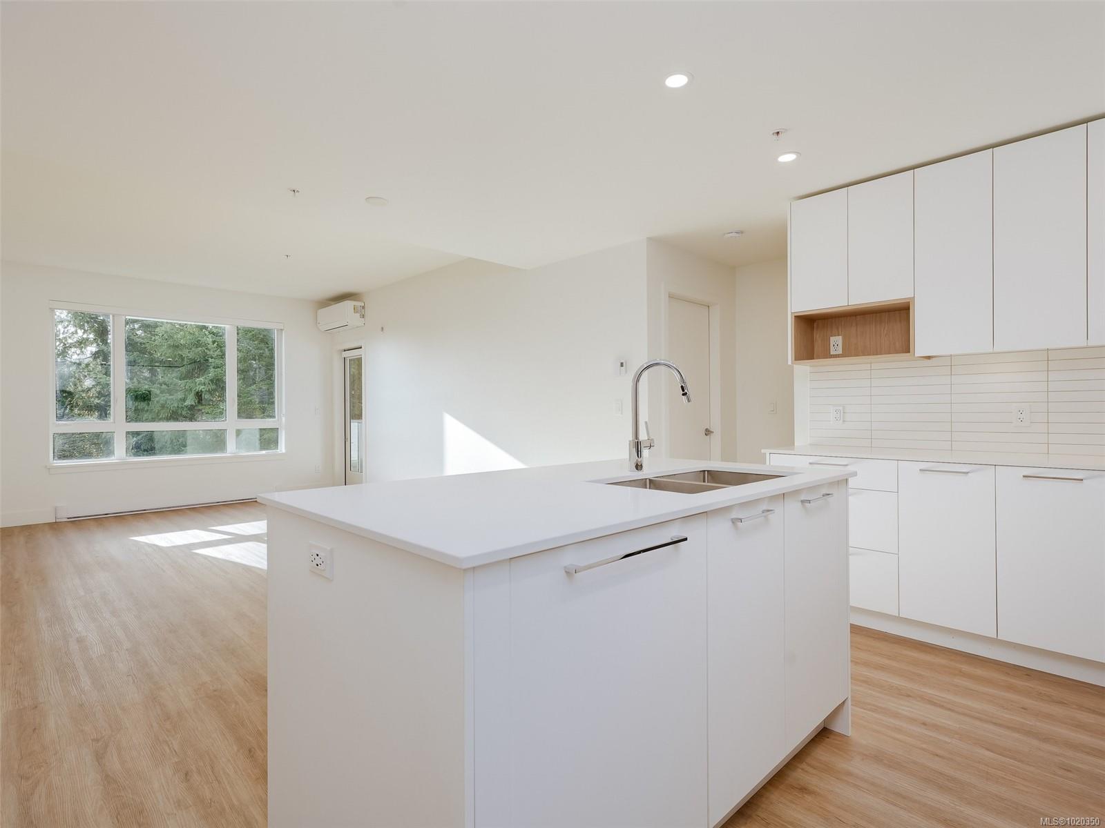 940 Reunion Avenue #211 Langford, BC 13