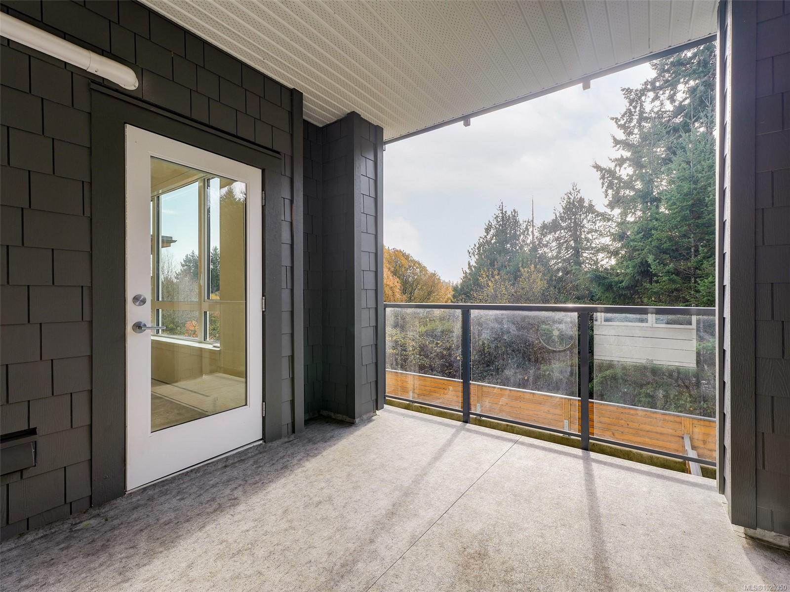 940 Reunion Avenue #211 Langford, BC 27
