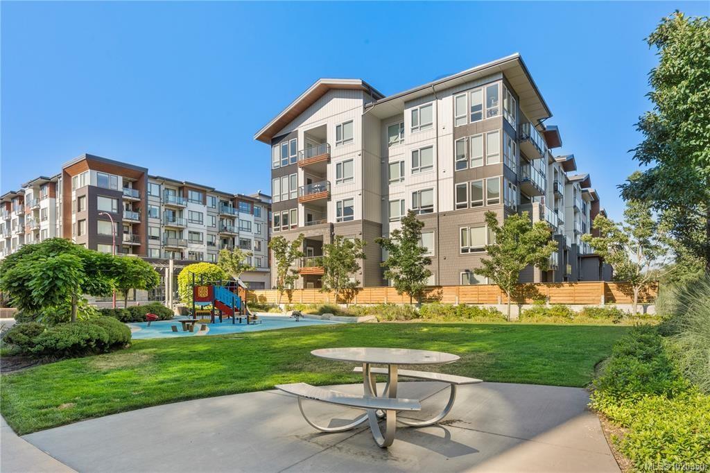 940 Reunion Avenue #211 Langford, BC 42