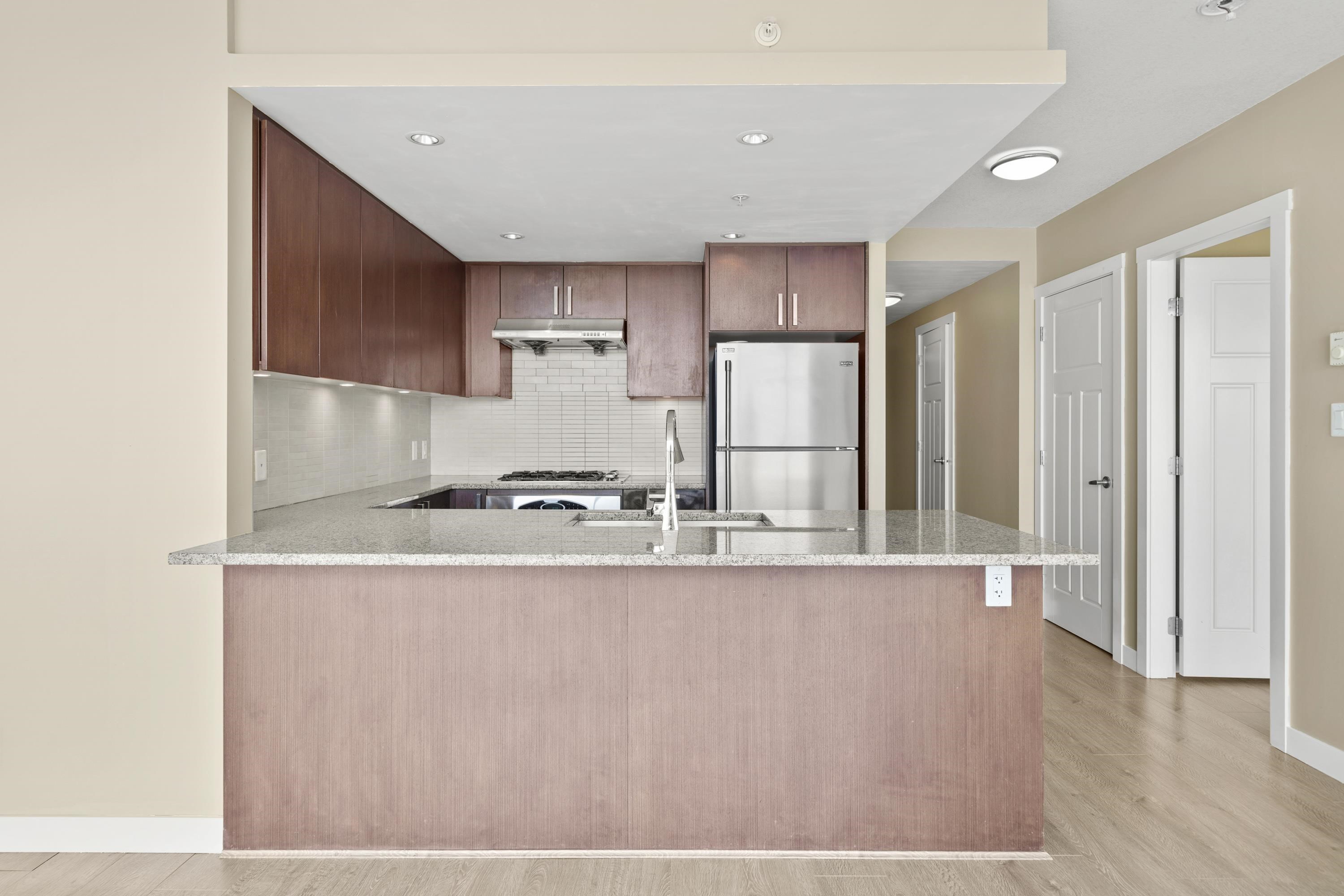 3006 2978 GLEN DRIVE 11