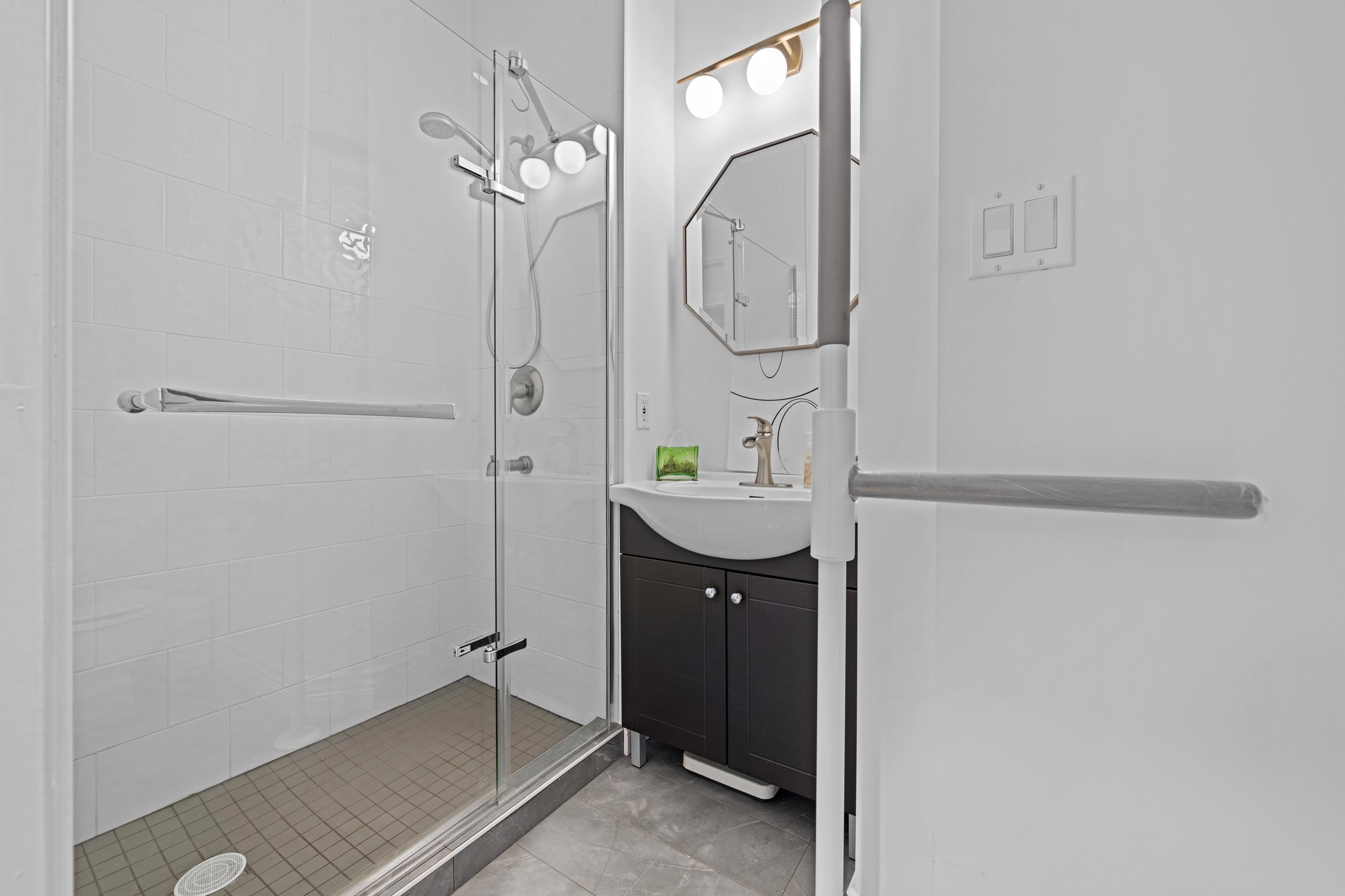 2008 131 STREET 15